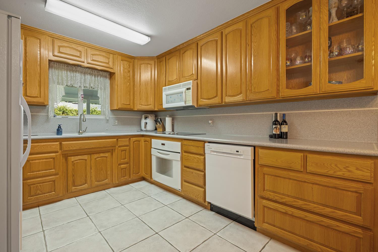 2032 Peach Drive