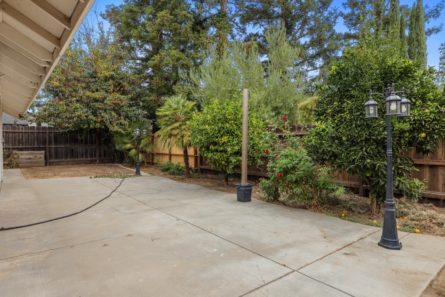 1940 N Berkeley Avenue