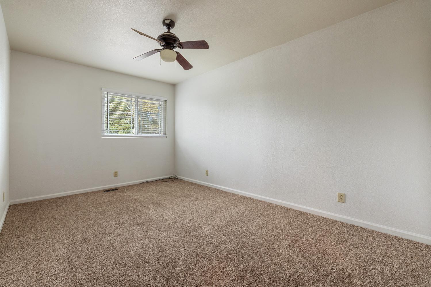 1940 N Berkeley Avenue