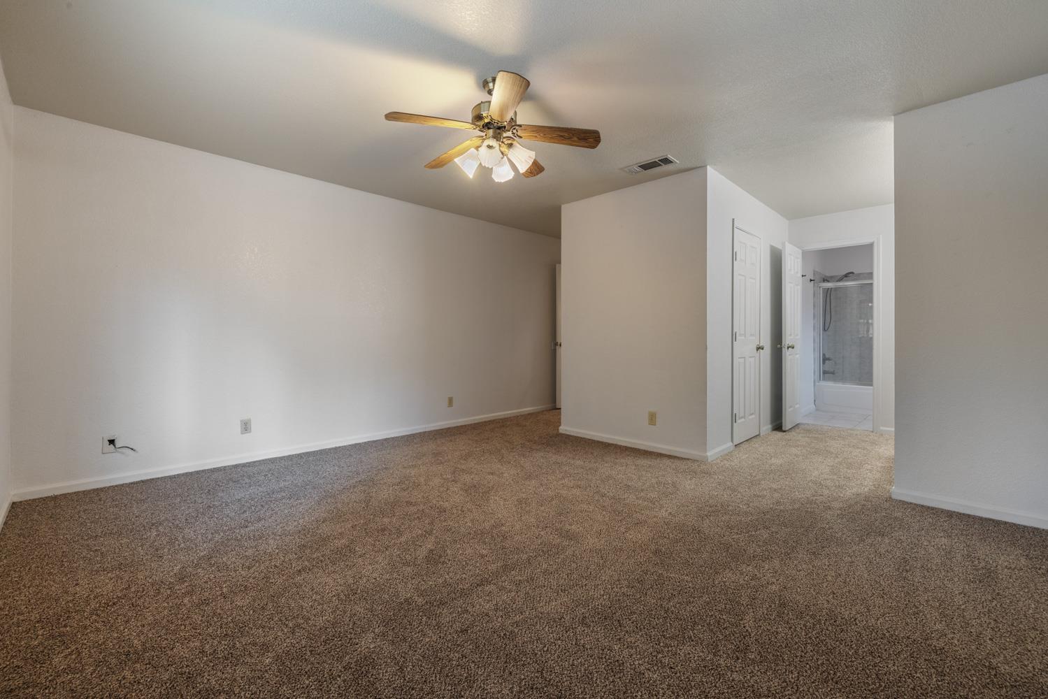 1940 N Berkeley Avenue