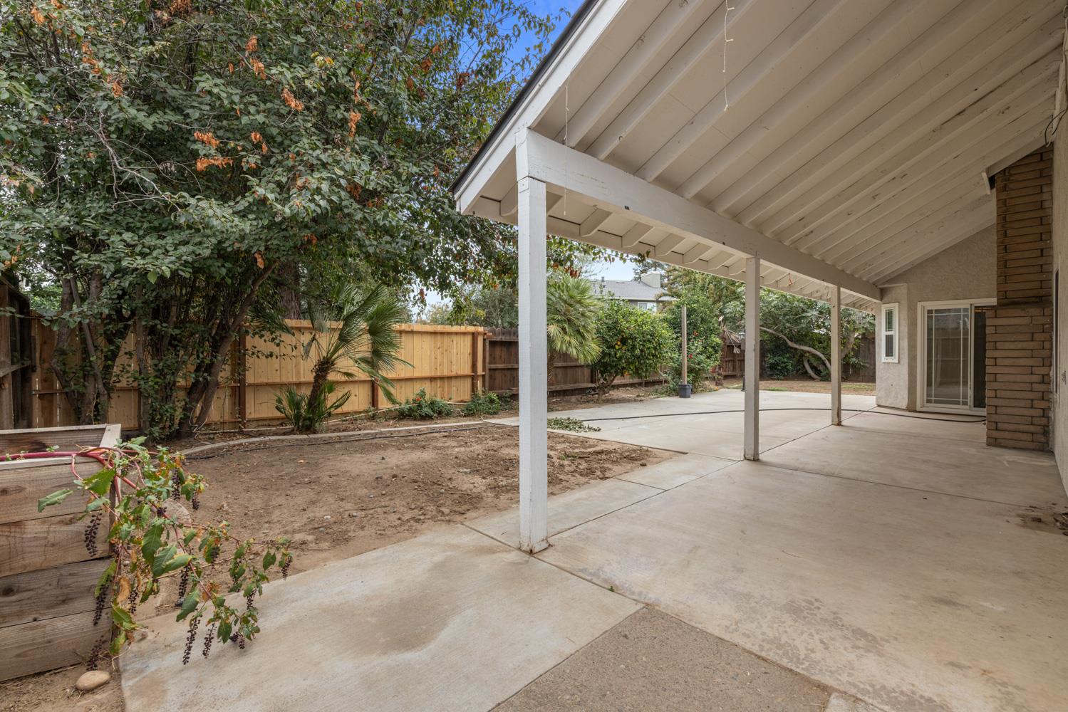 1940 N Berkeley Avenue