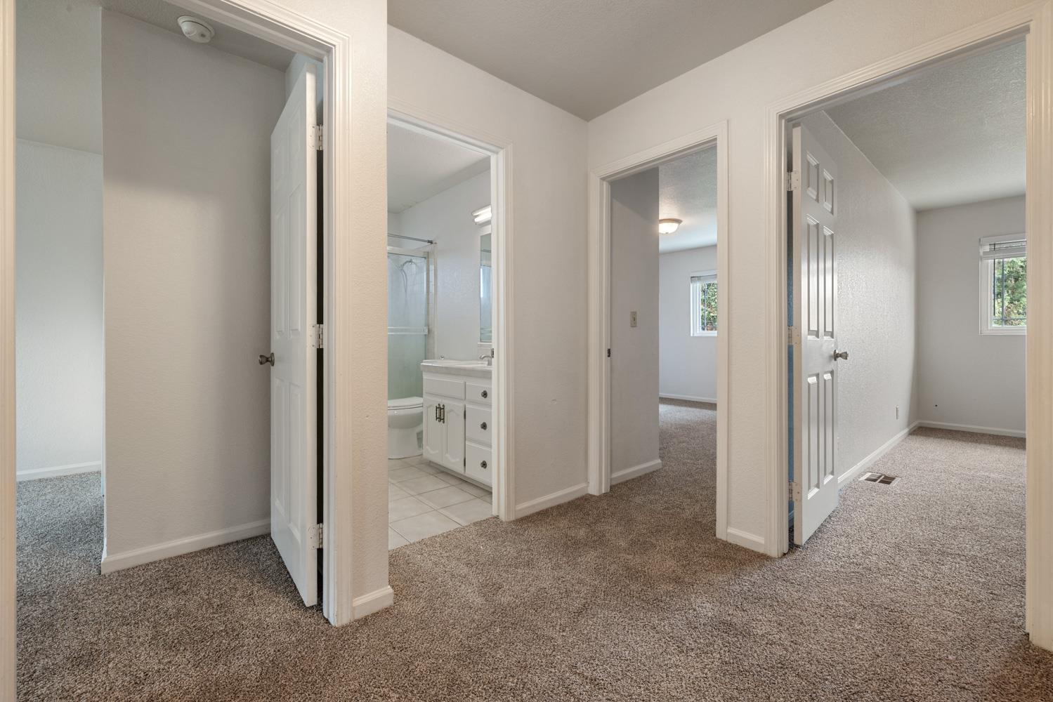 1940 N Berkeley Avenue