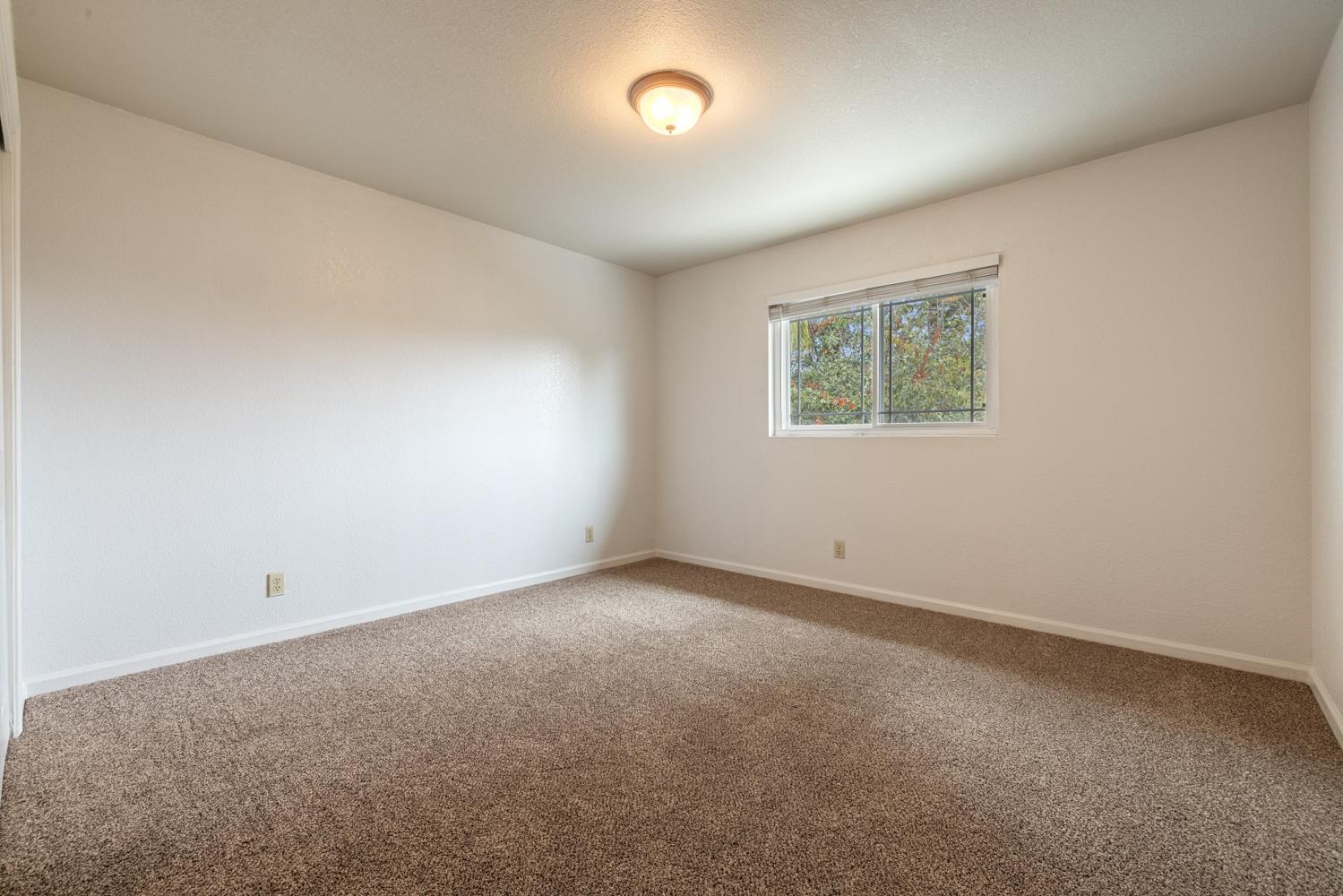 1940 N Berkeley Avenue