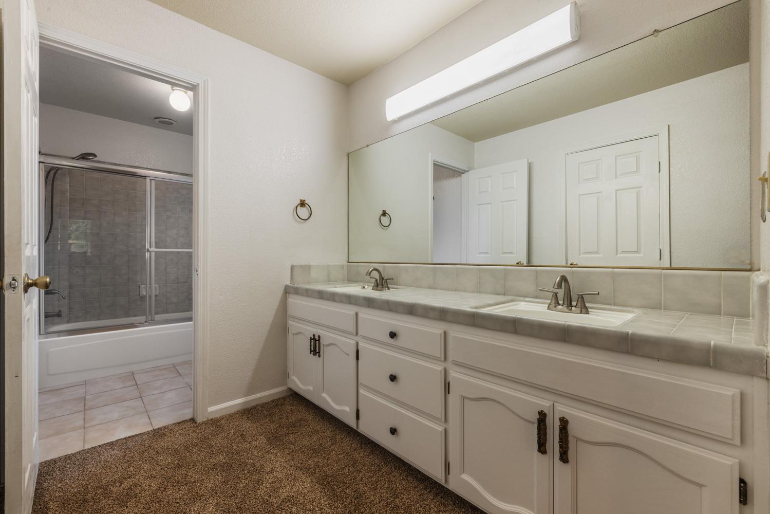 1940 N Berkeley Avenue