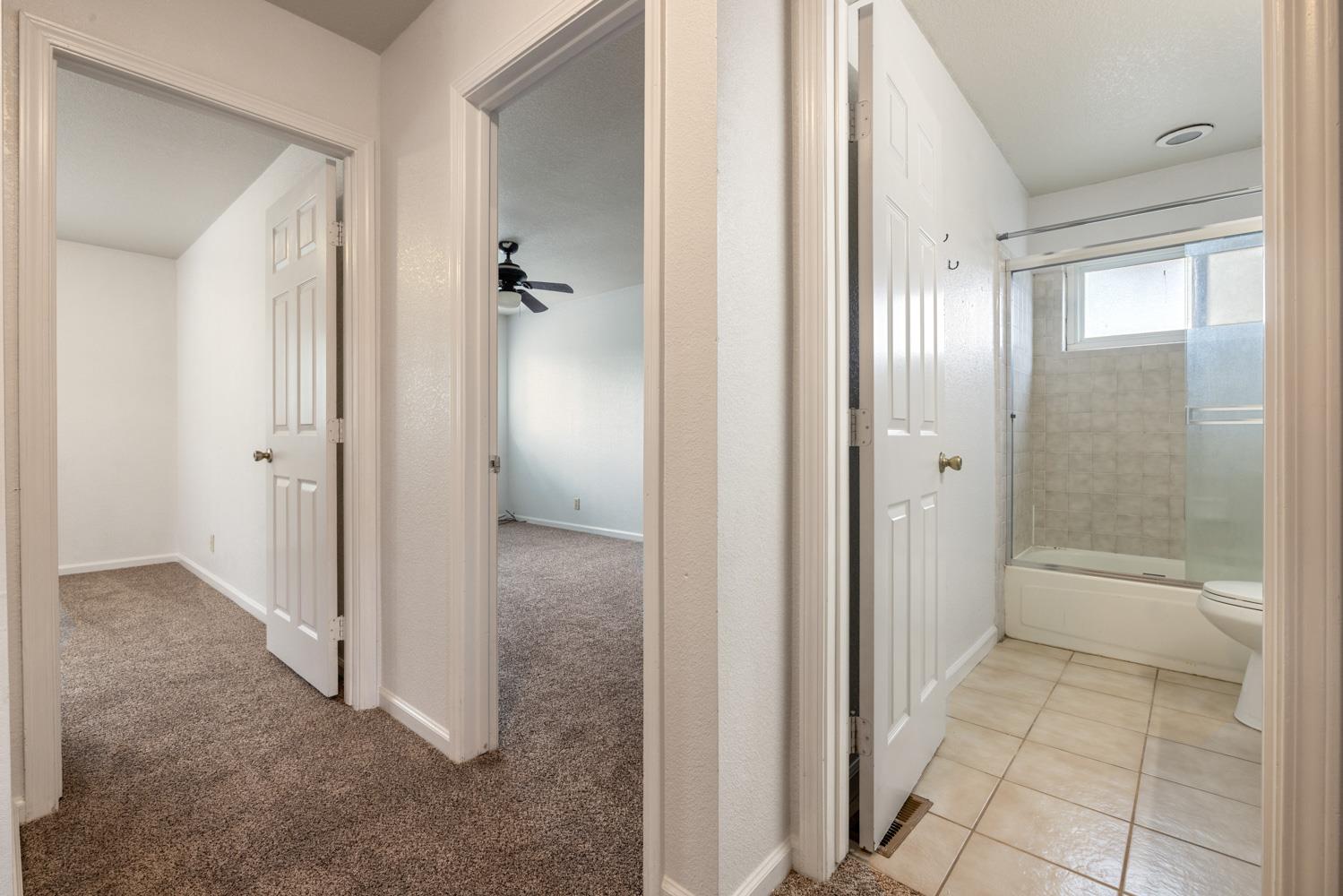 1940 N Berkeley Avenue