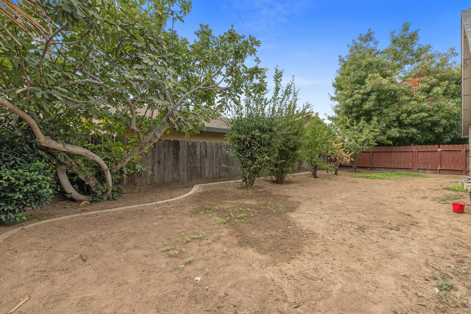 1940 N Berkeley Avenue