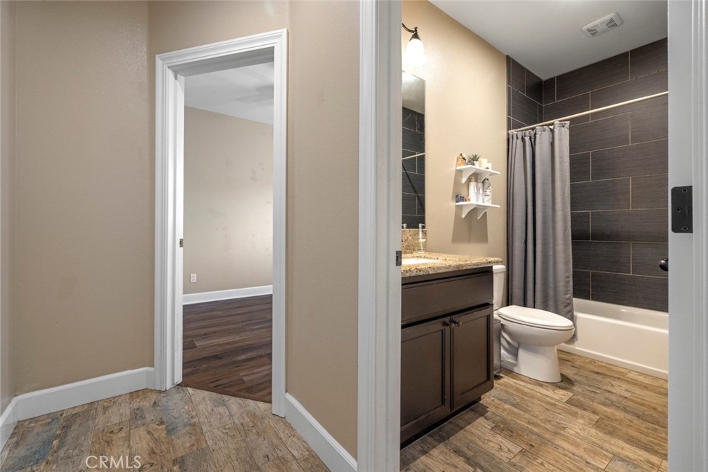 4043 Wood Creek Court