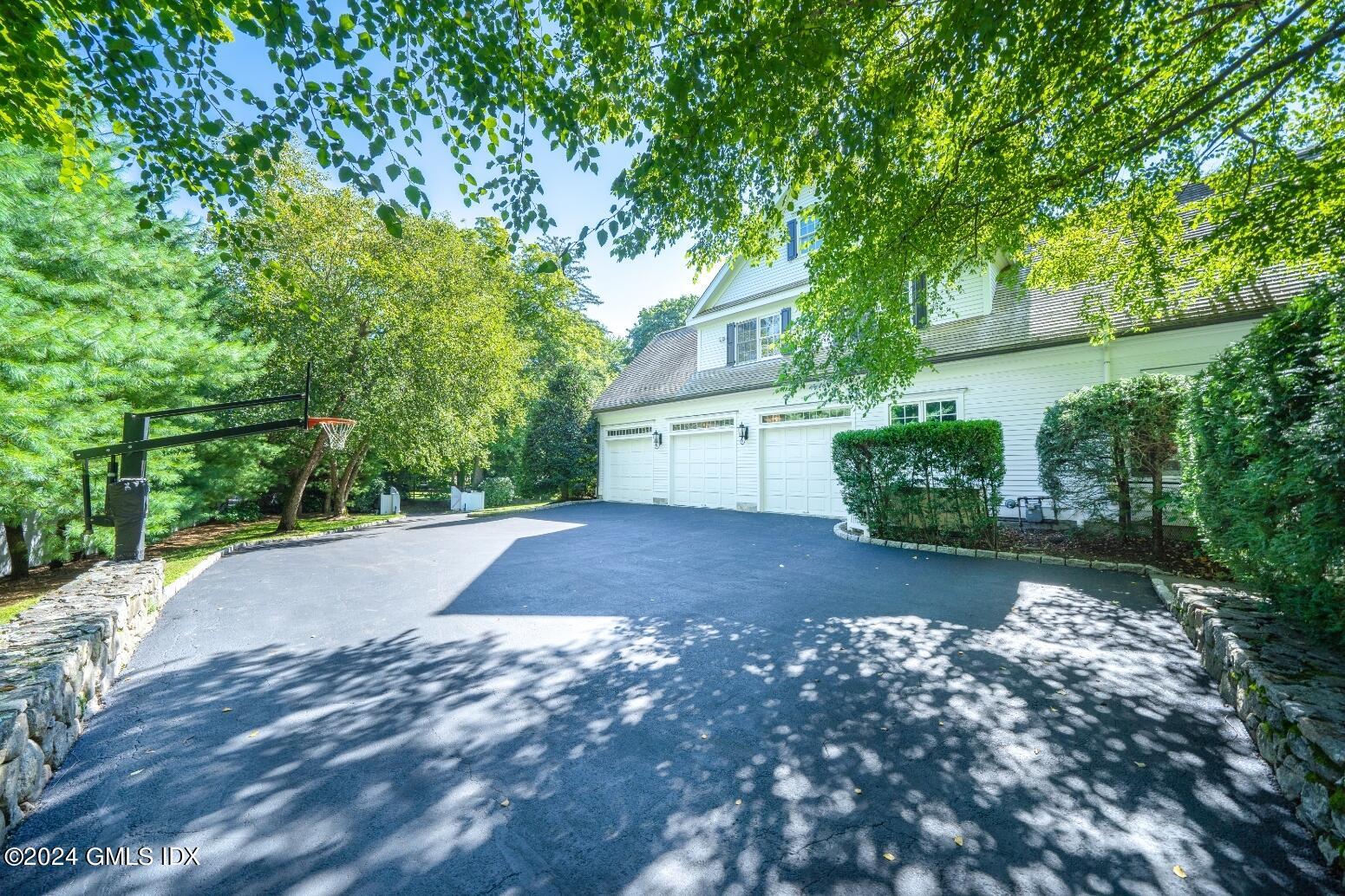 62 Brookridge Drive