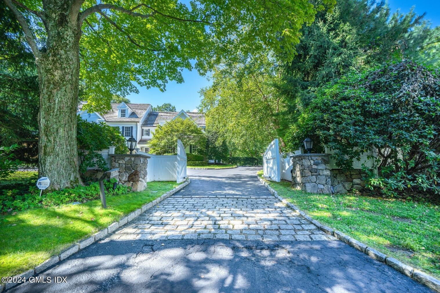 62 Brookridge Drive