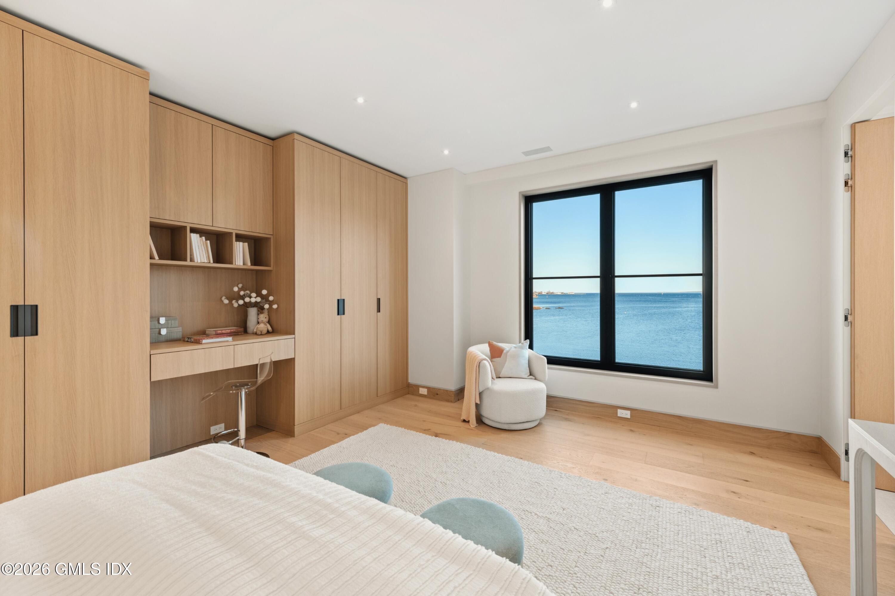 58 Shore Road