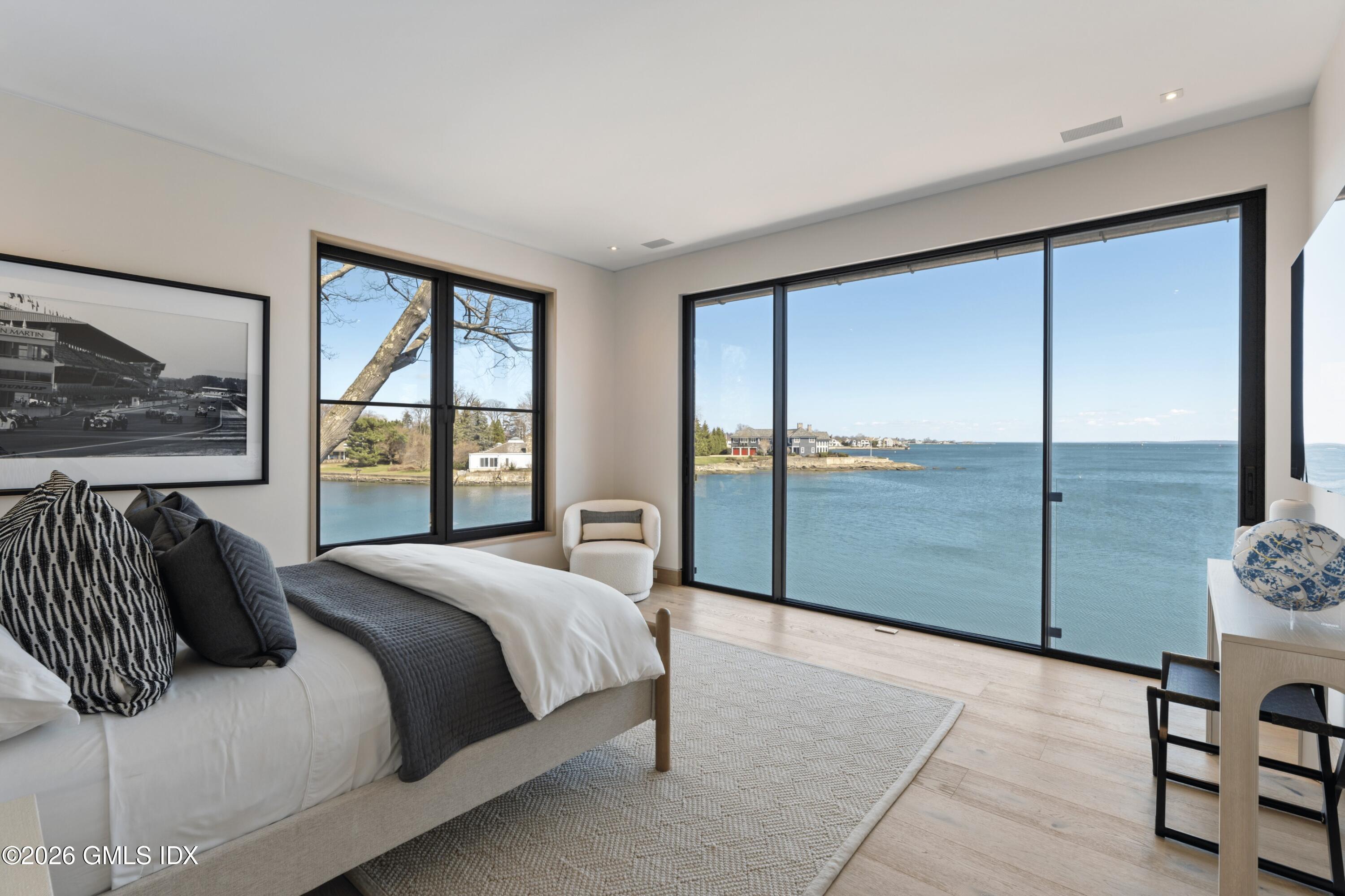 58 Shore Road