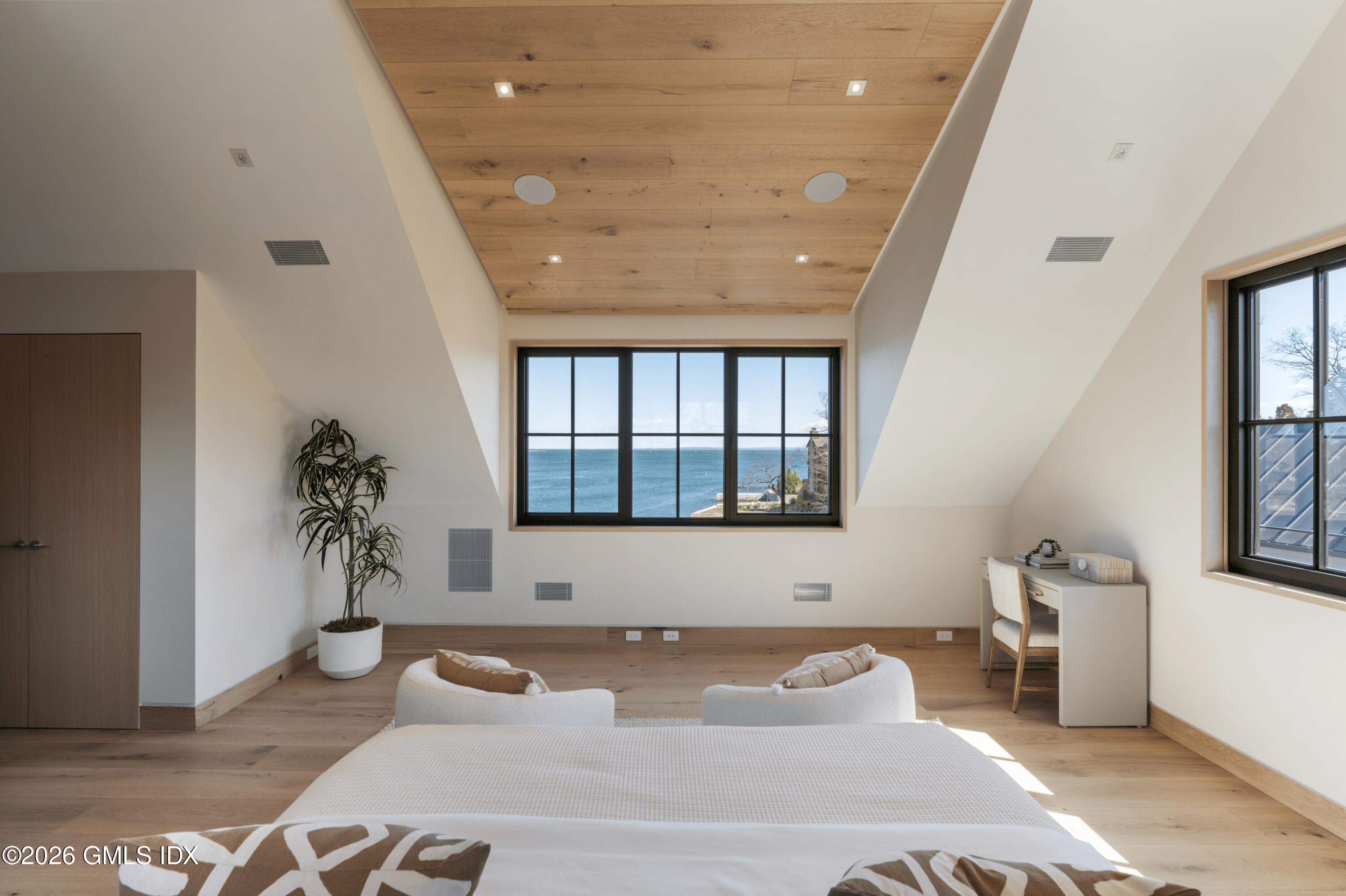 58 Shore Road