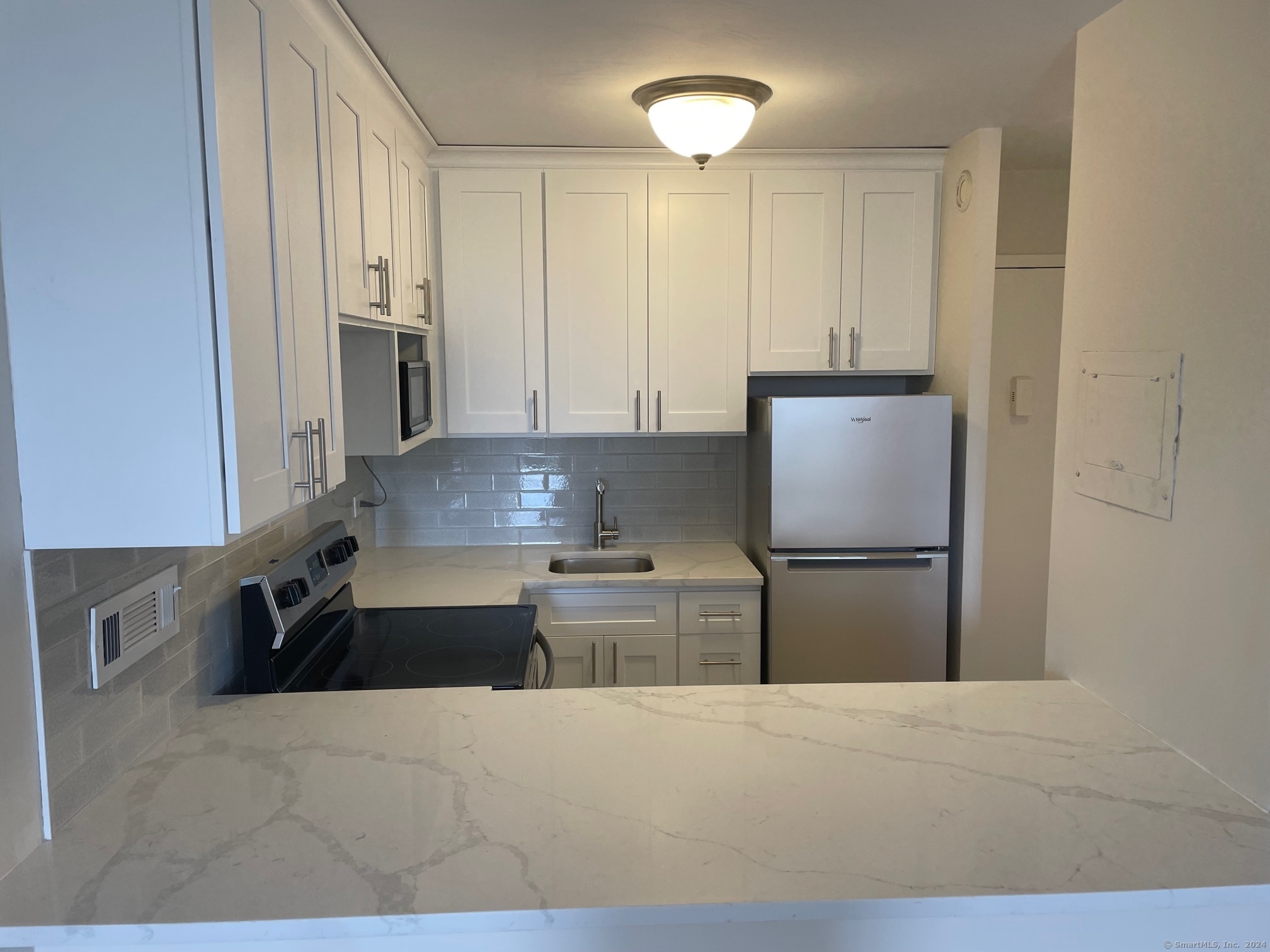 87 Glenbrook Road APT 9G