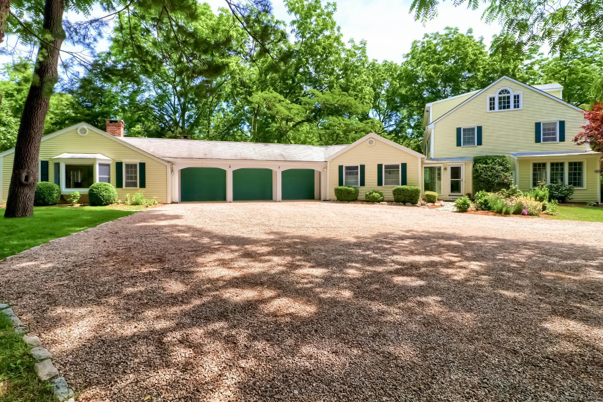 12 School House Road