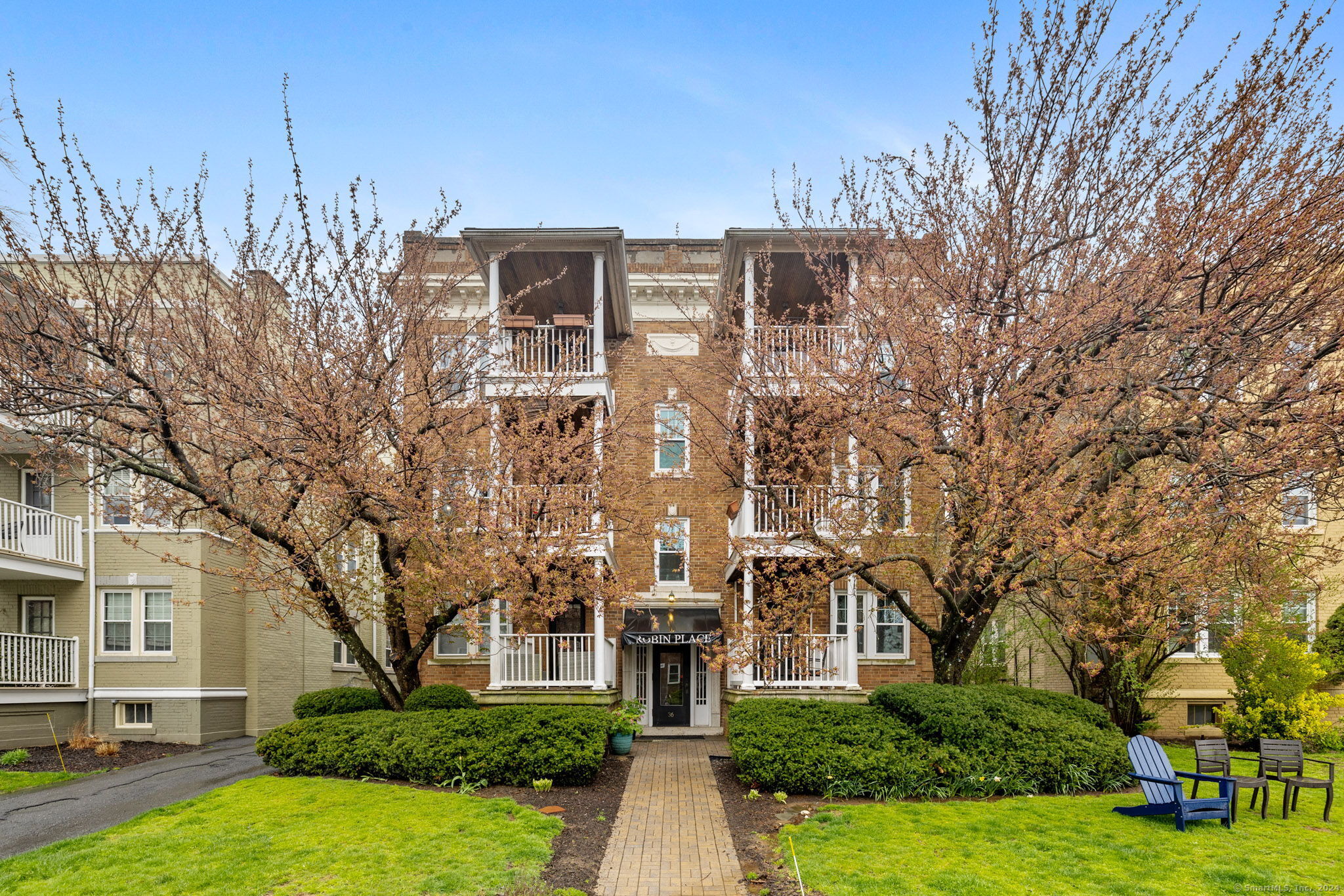 36 Robin Road APT 203