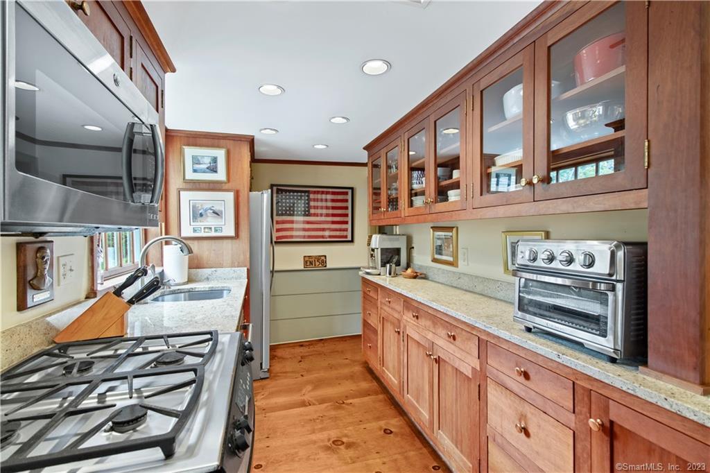 451 Simsbury Road