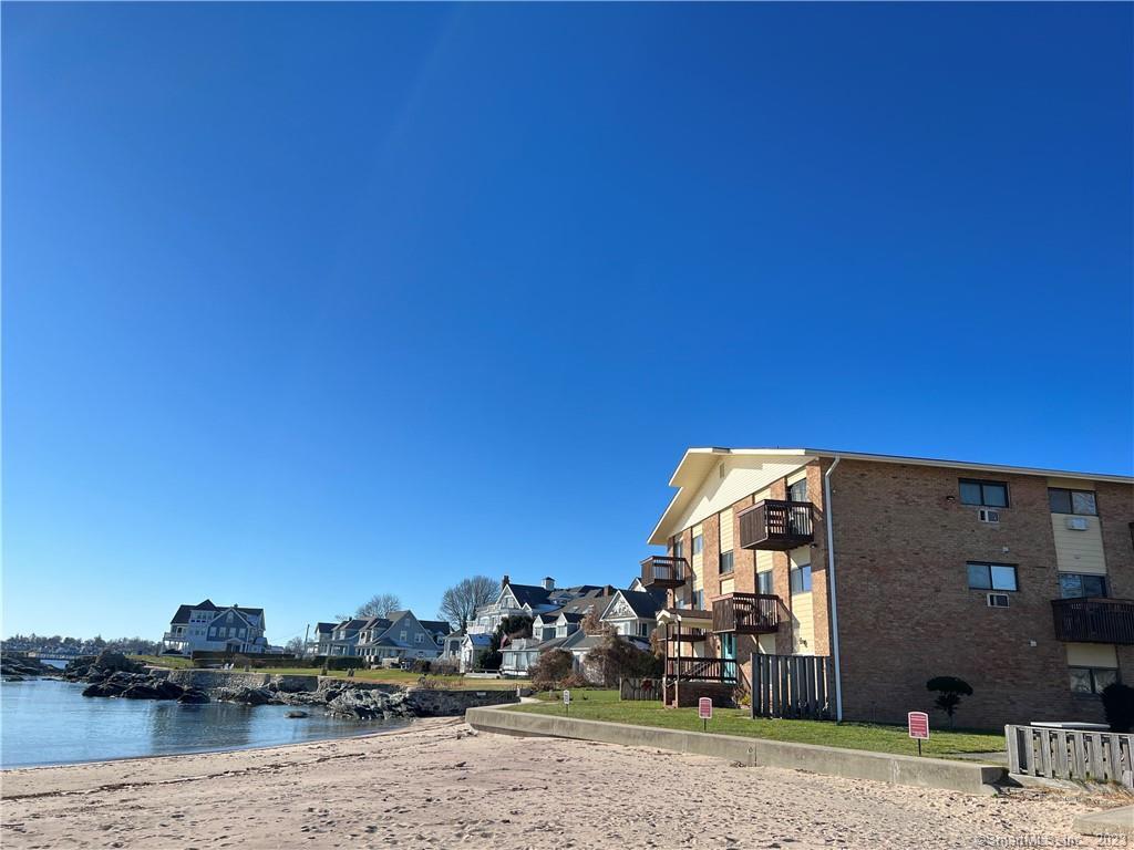 159 Kings Highway 1