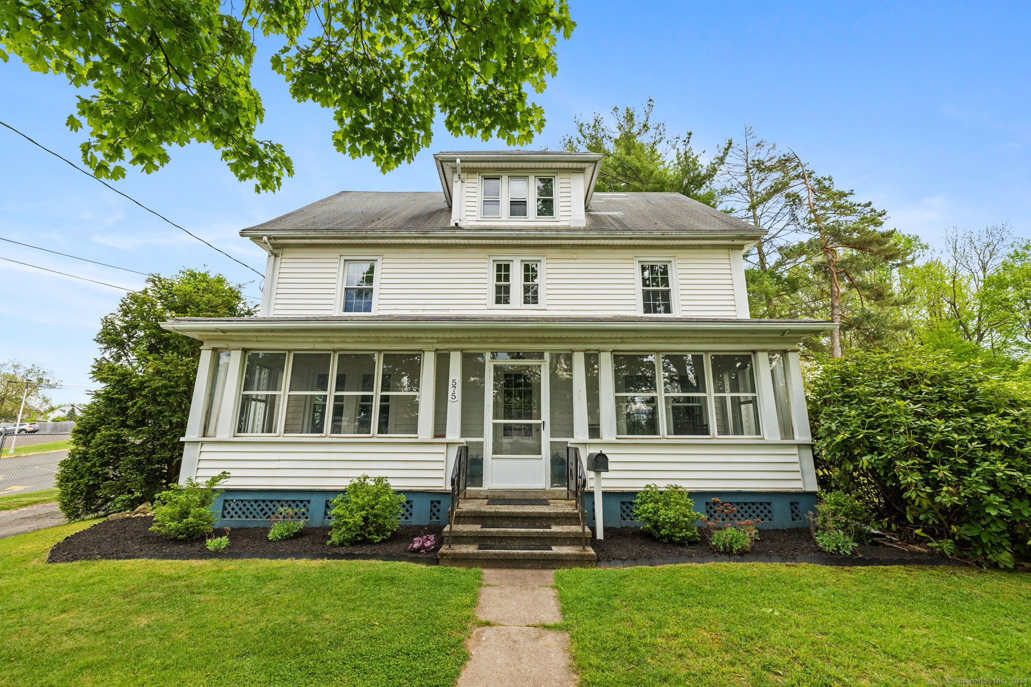 575 Main Street