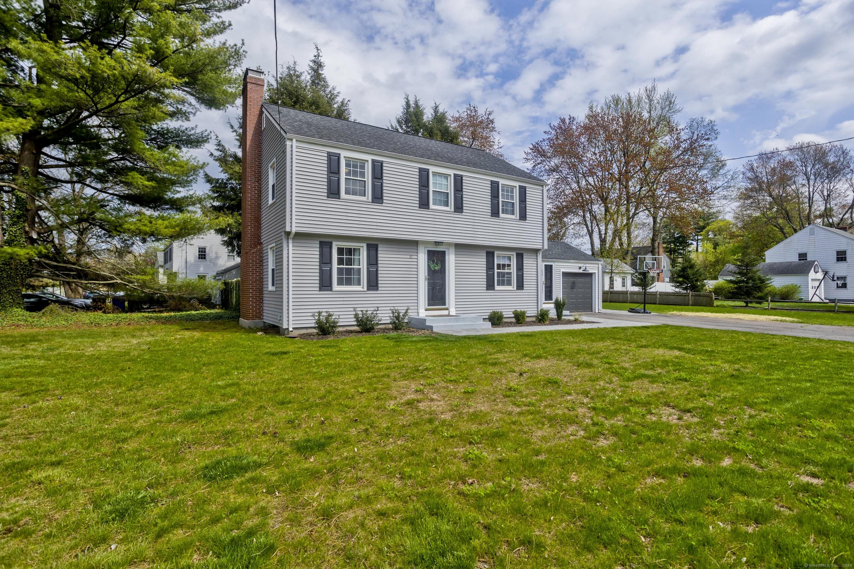 67 Hartwell Road