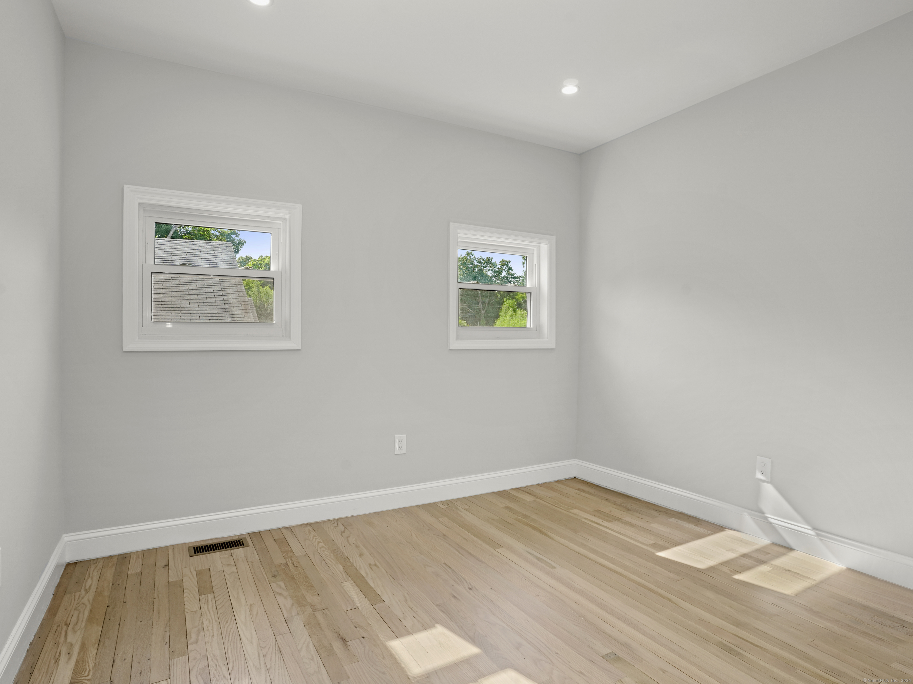 22 Willard Terrace