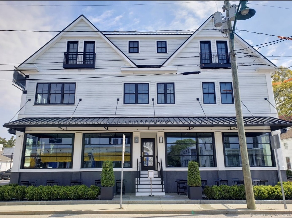 19 East Main Street 1