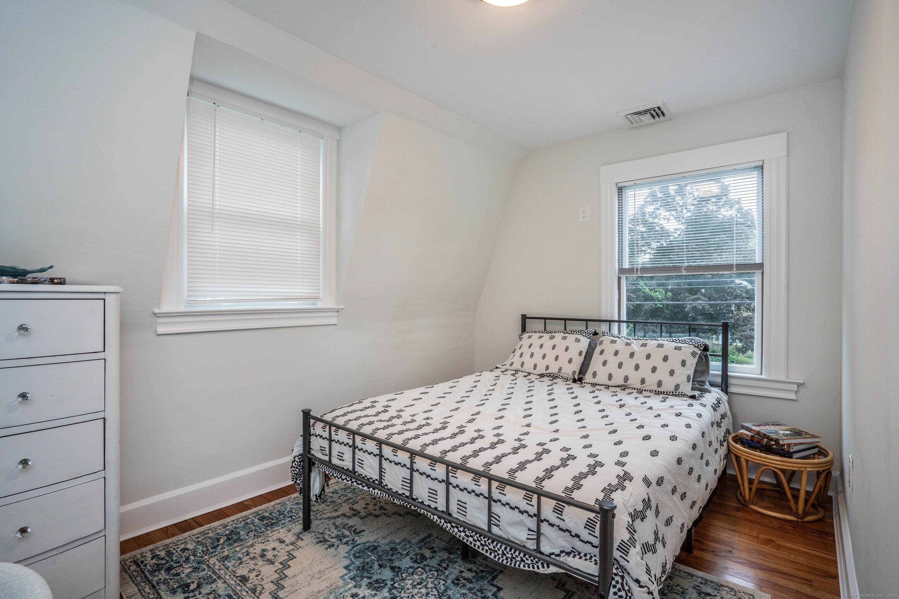 65 Naubuc Avenue