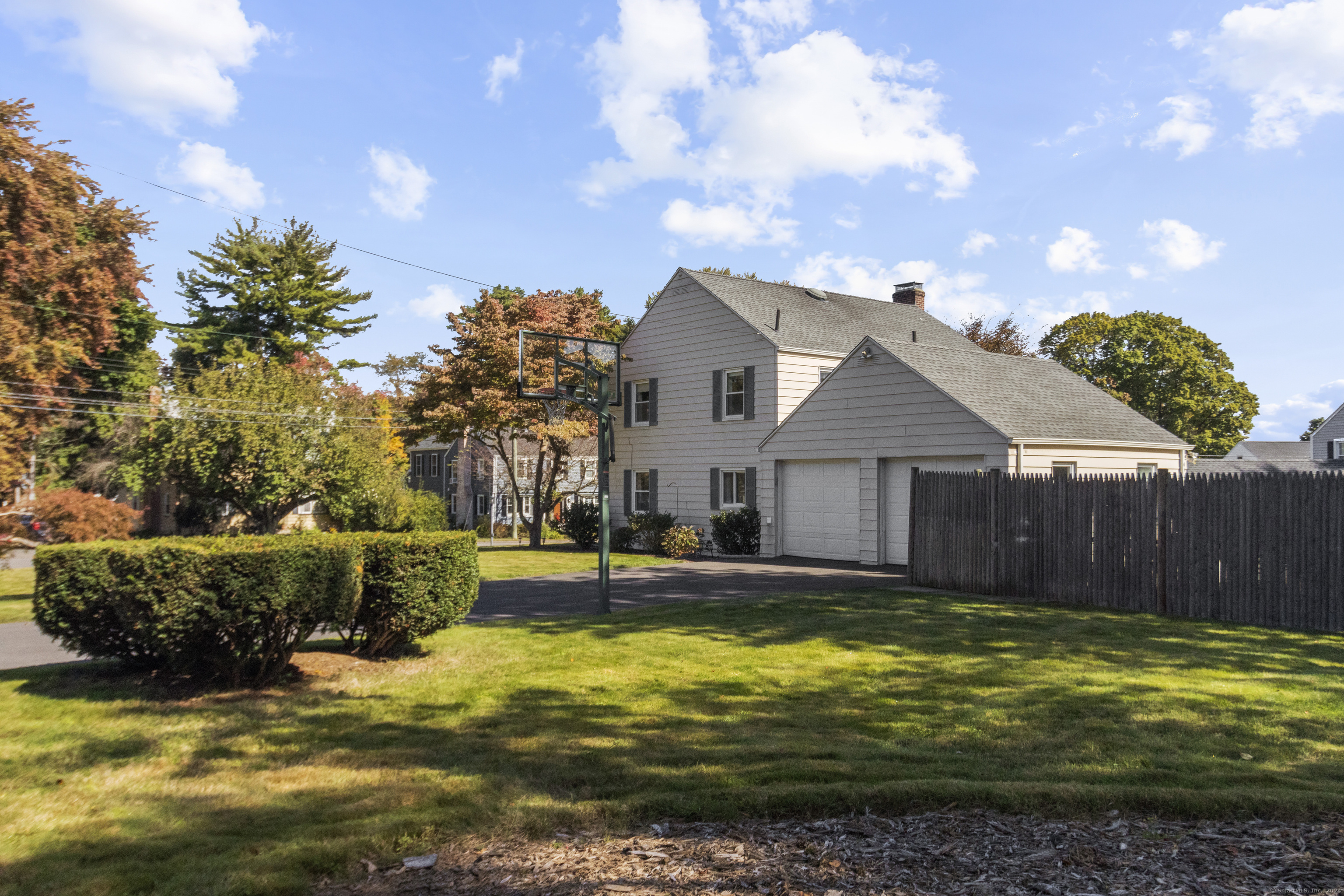 15 Overhill Road