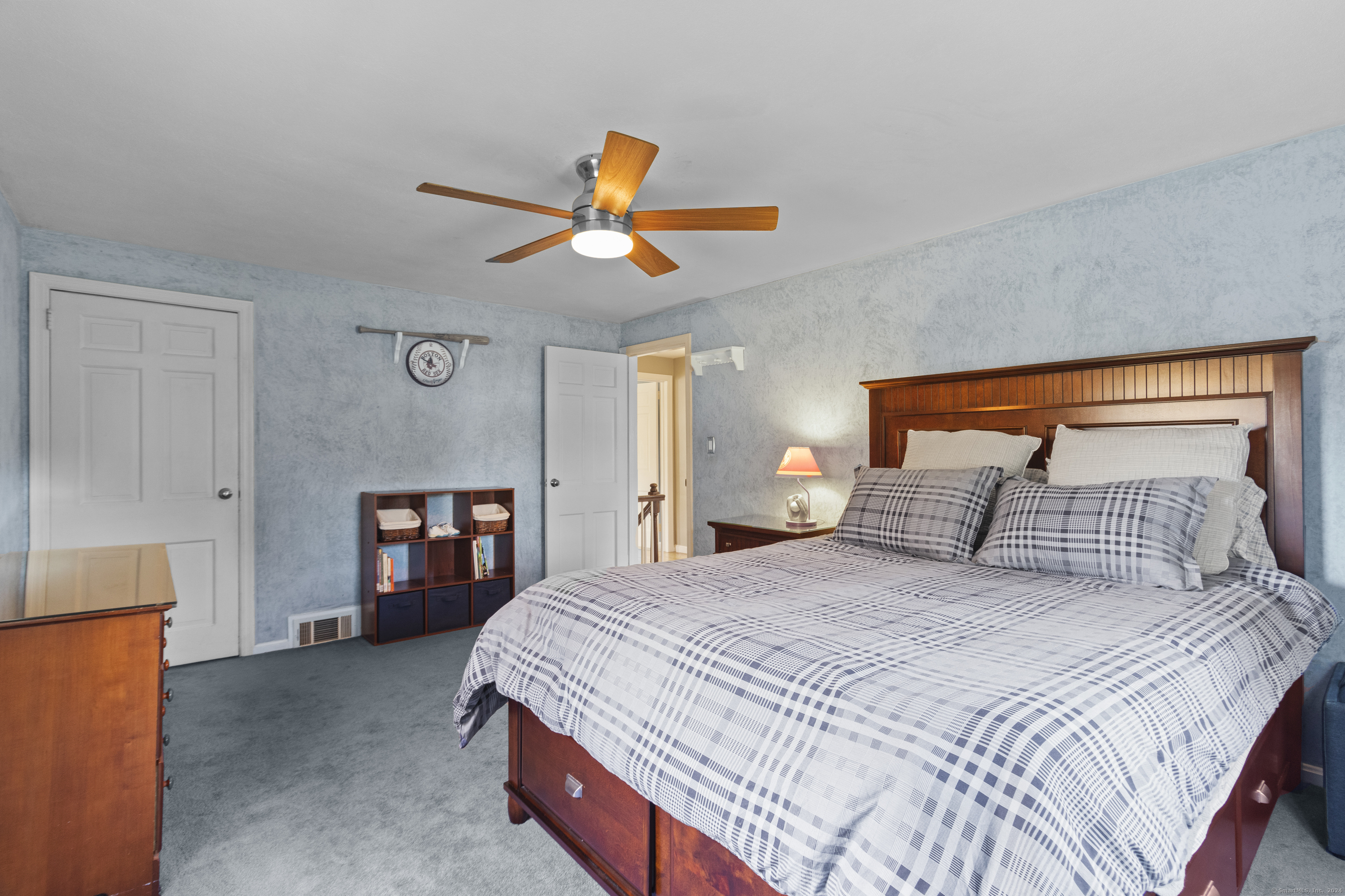 15 Overhill Road