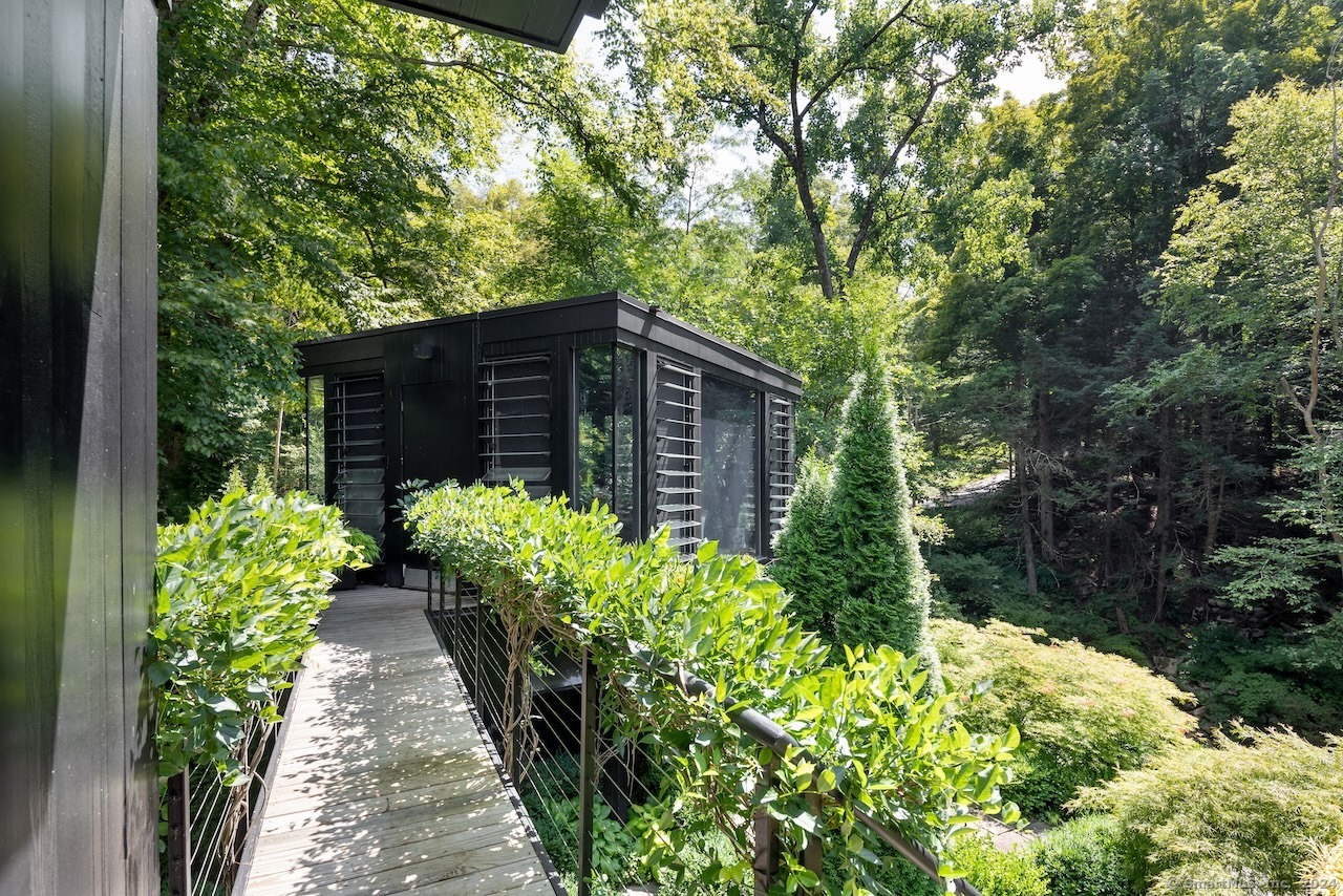 275 Dibble Hill Road