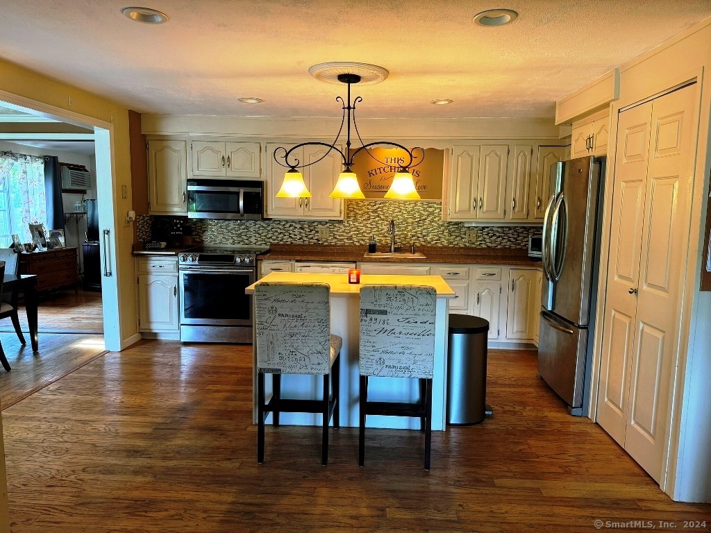 40 Chestnut Drive
