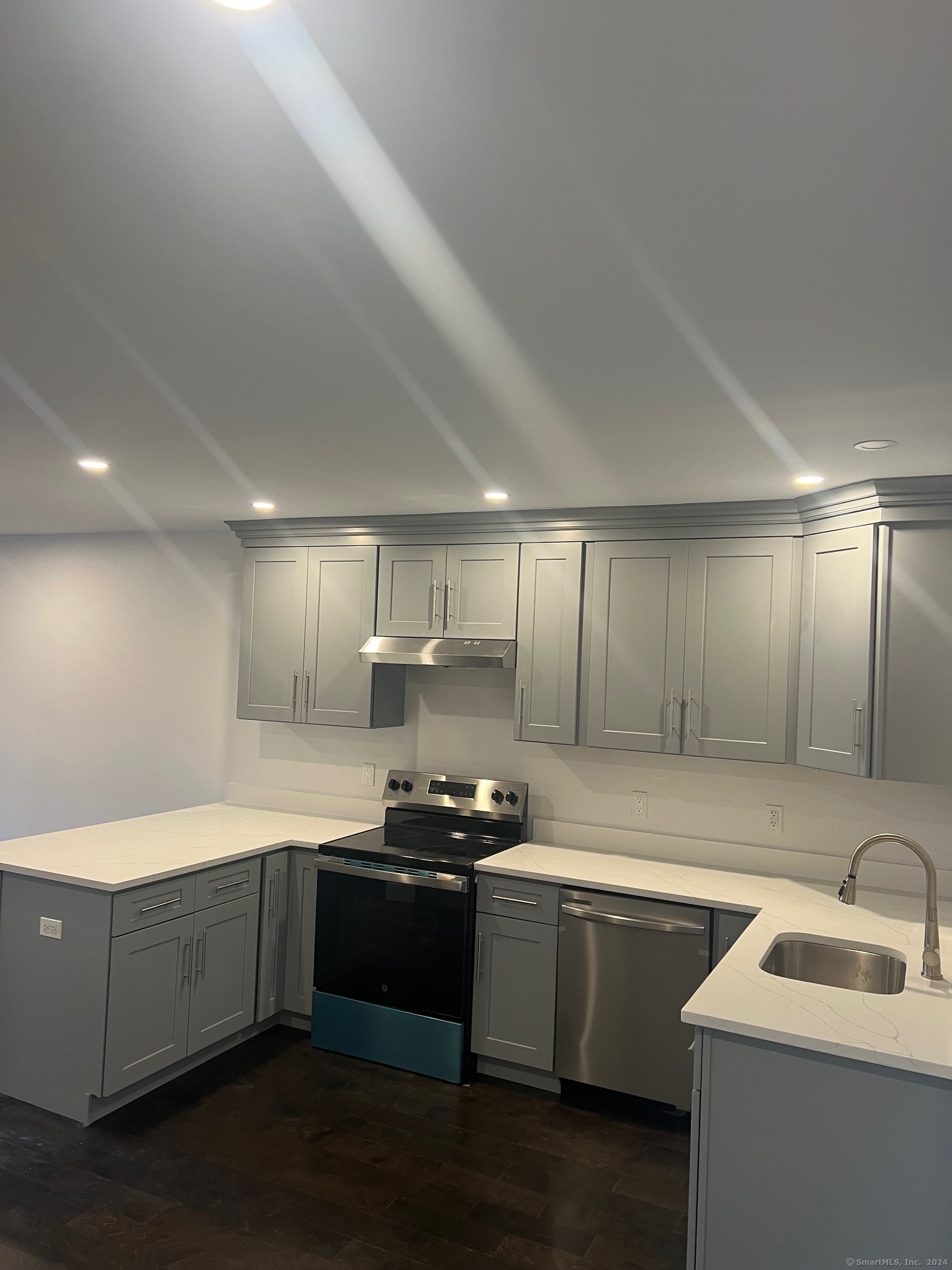 769 Sylvan Avenue APT 15