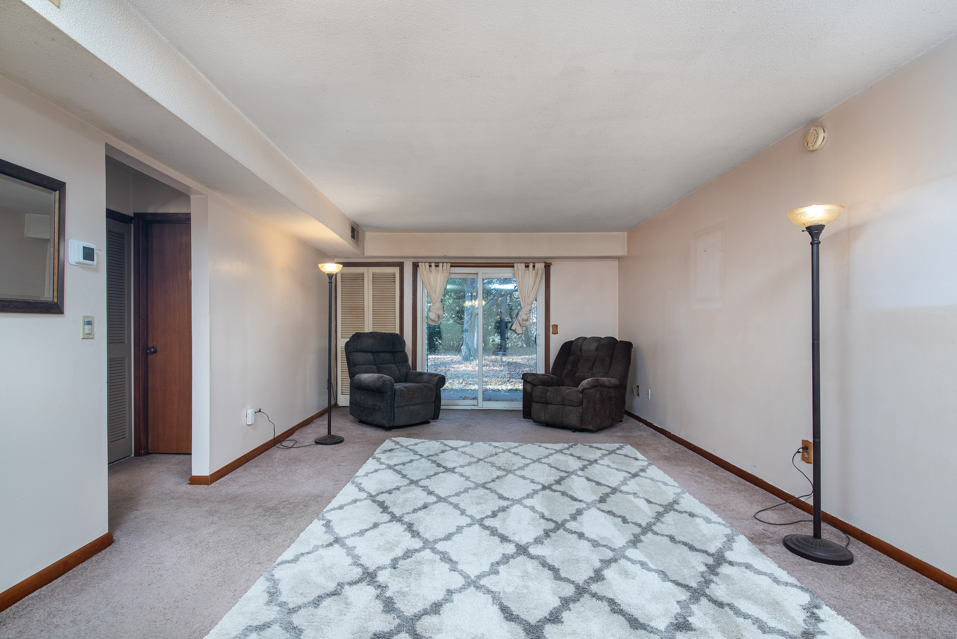 307 Twin Circle Drive 307