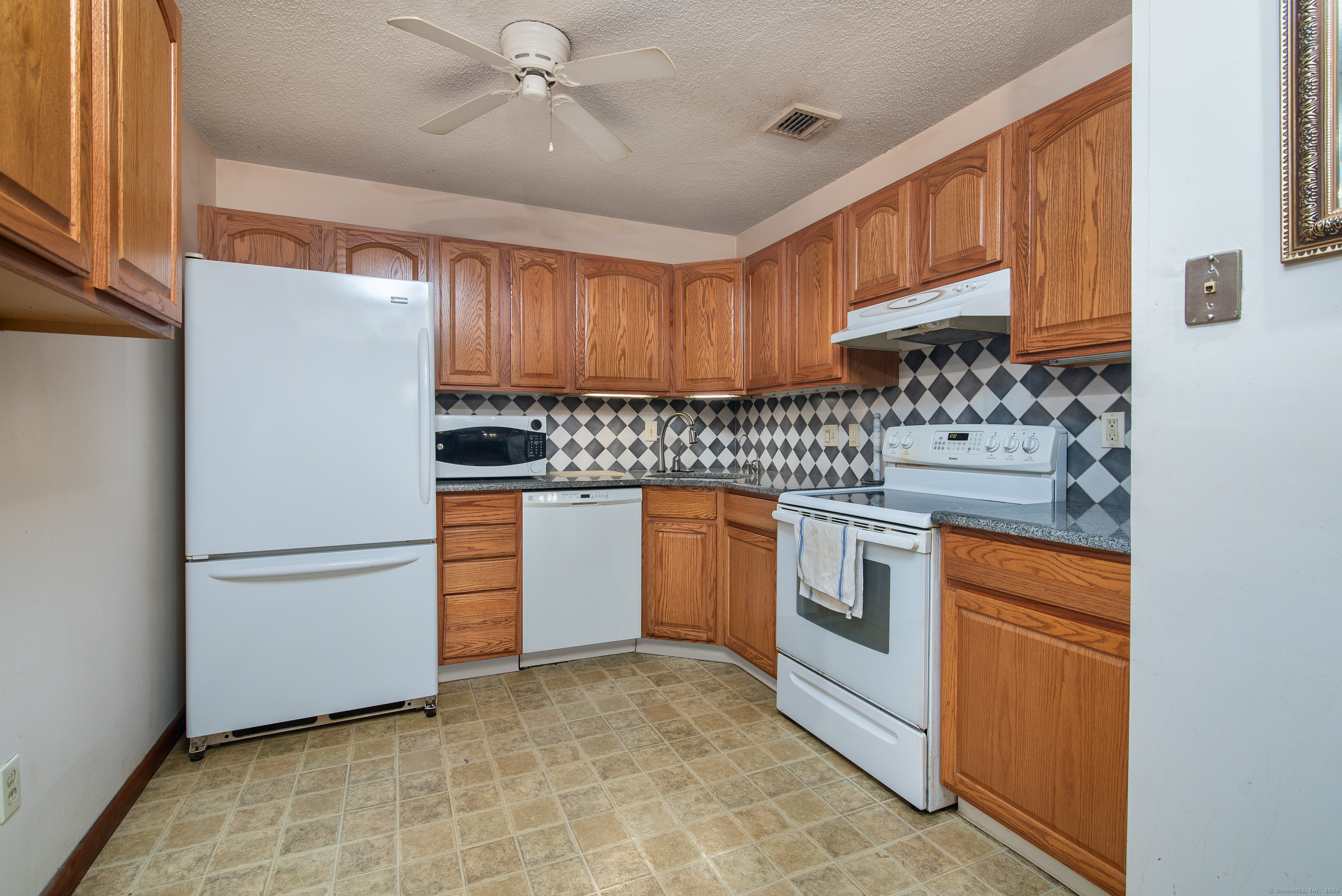 307 Twin Circle Drive 307
