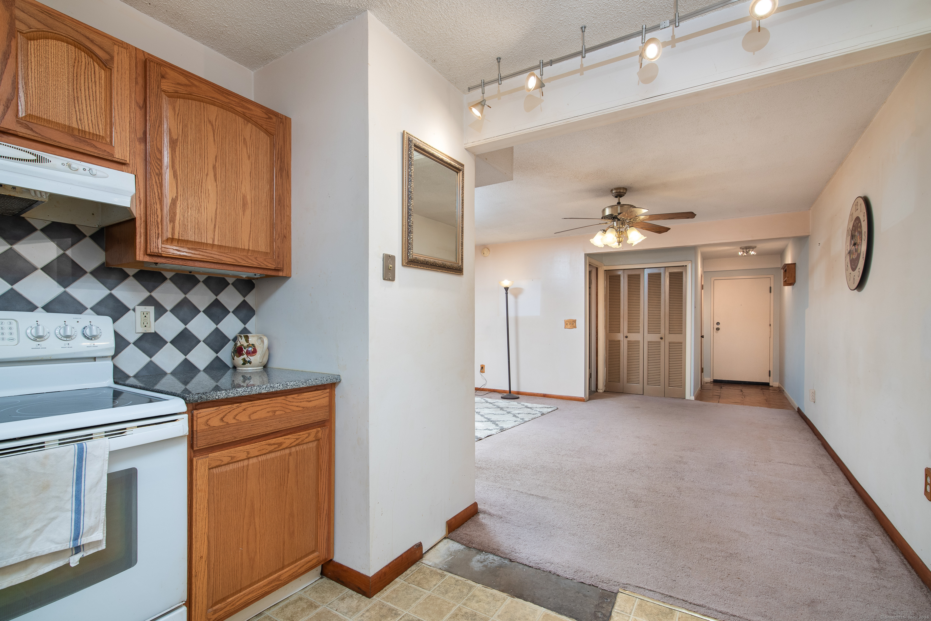 307 Twin Circle Drive 307