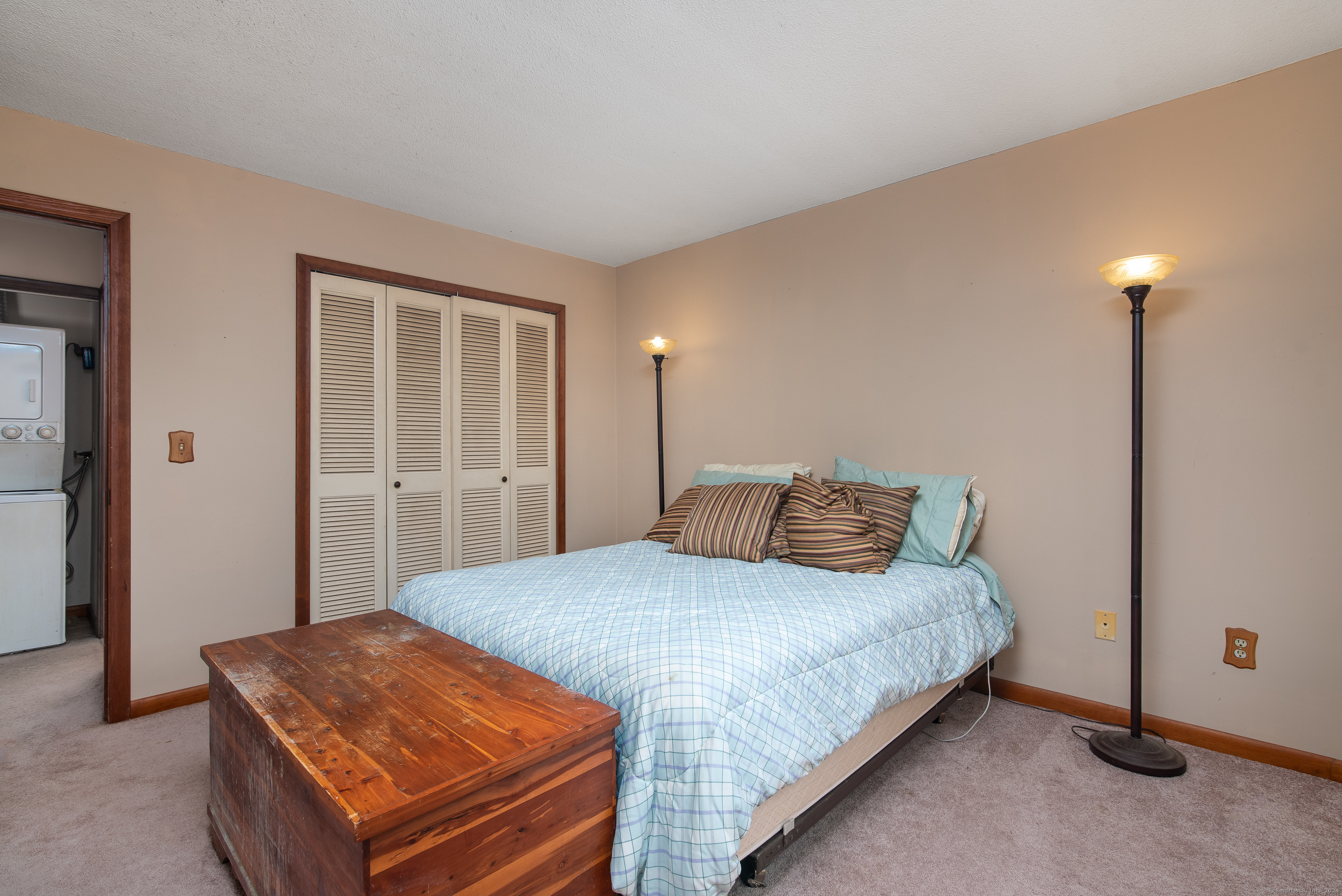307 Twin Circle Drive 307