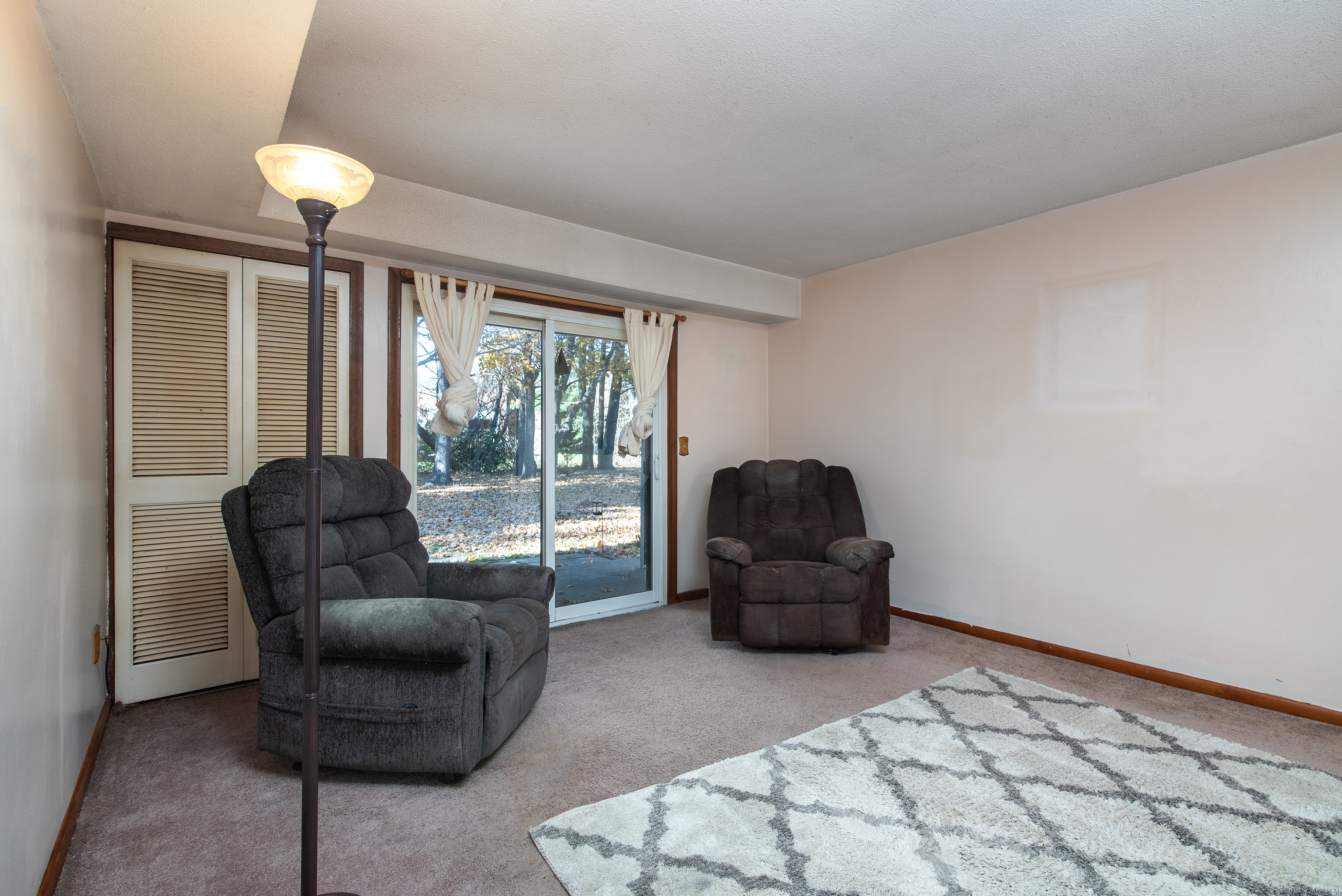 307 Twin Circle Drive 307