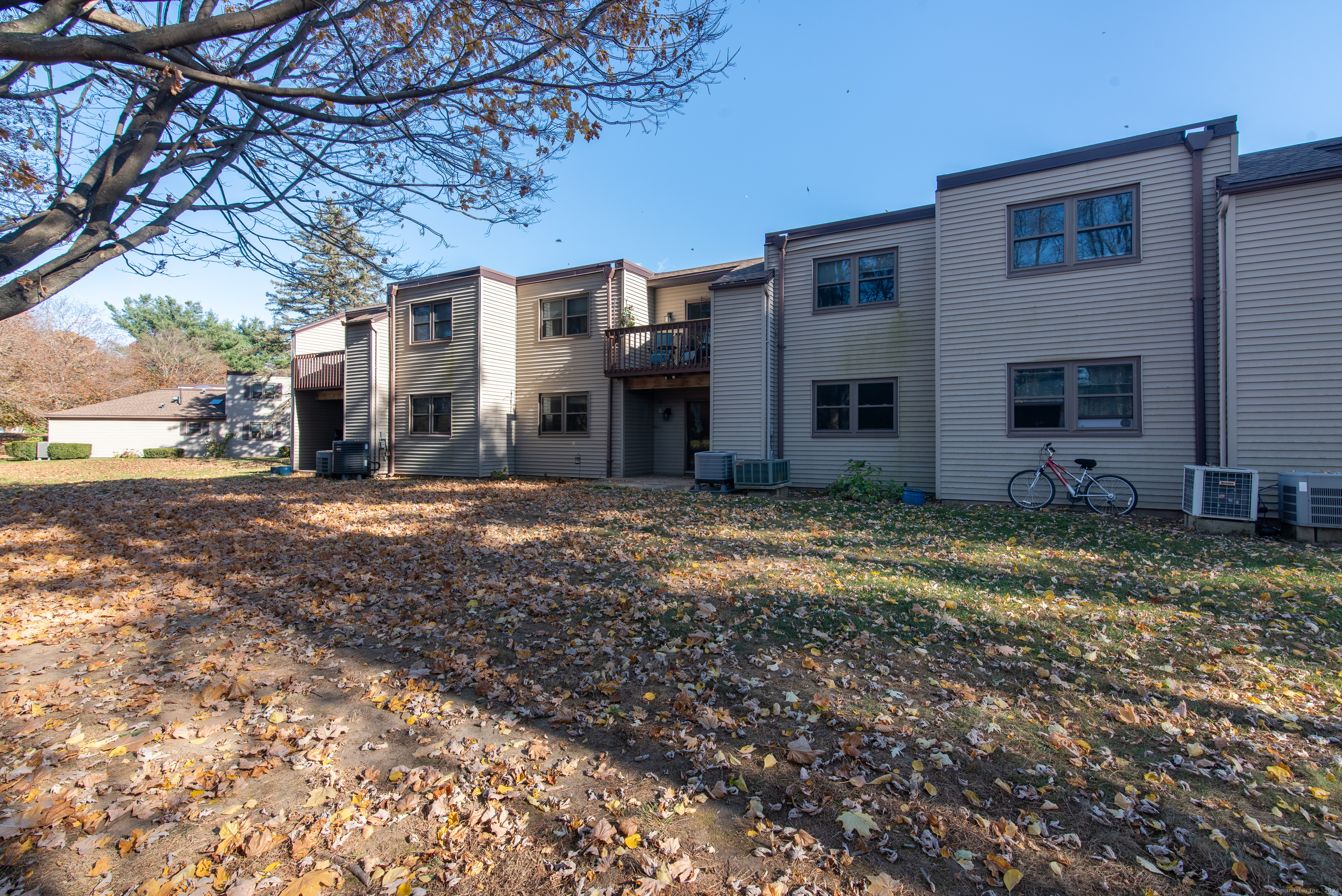 307 Twin Circle Drive 307
