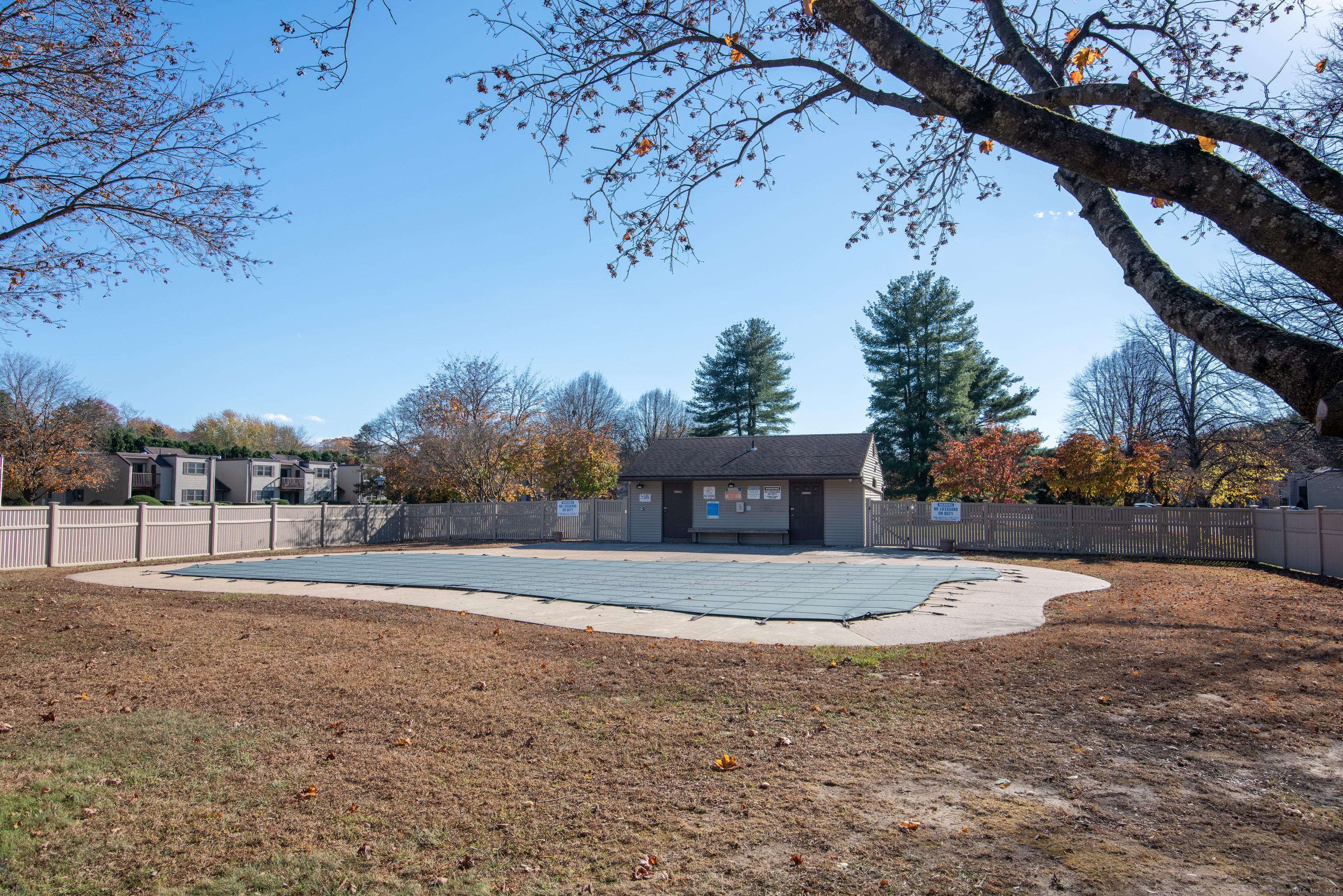 307 Twin Circle Drive 307