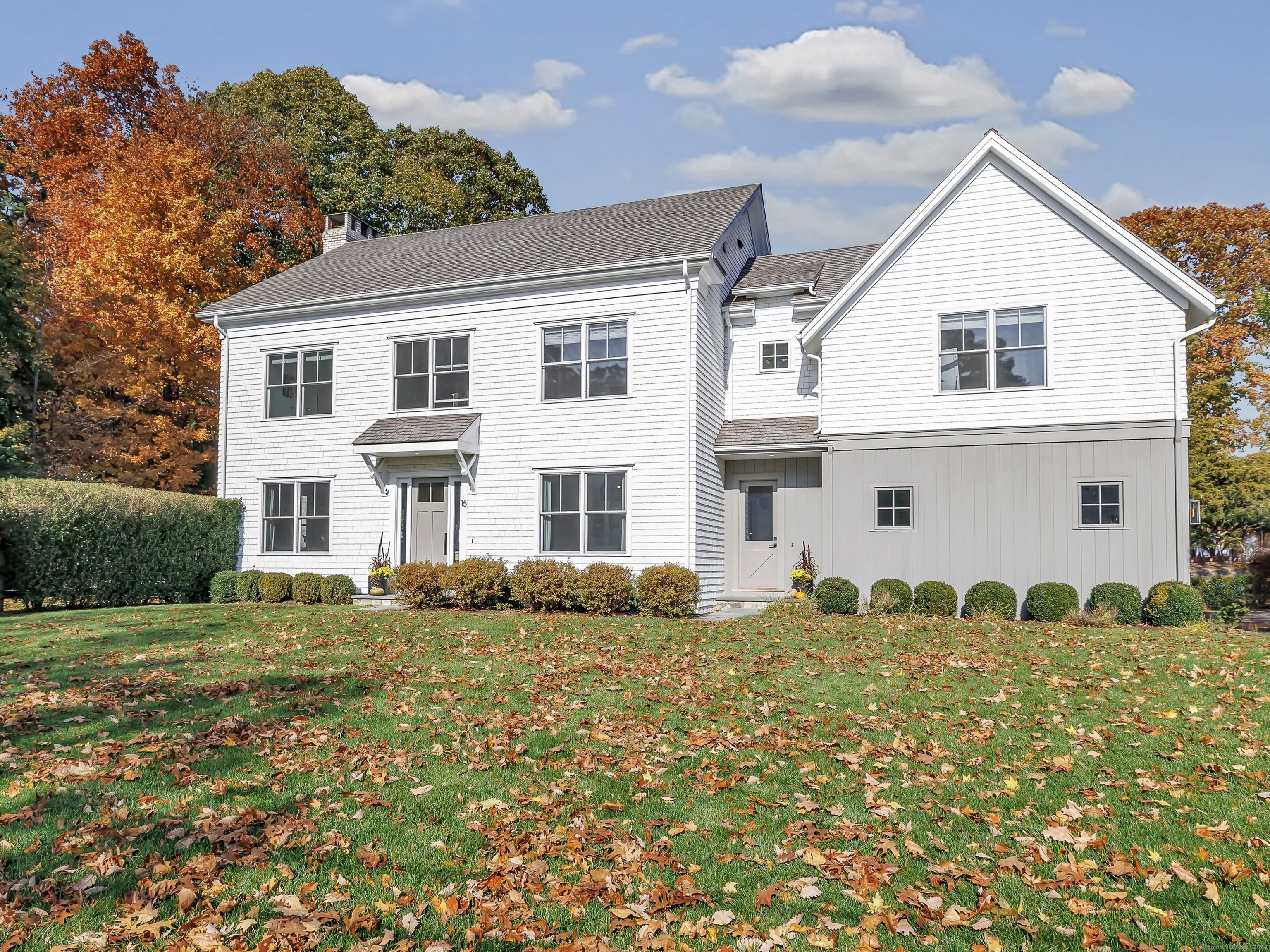 16 Ridge Drive