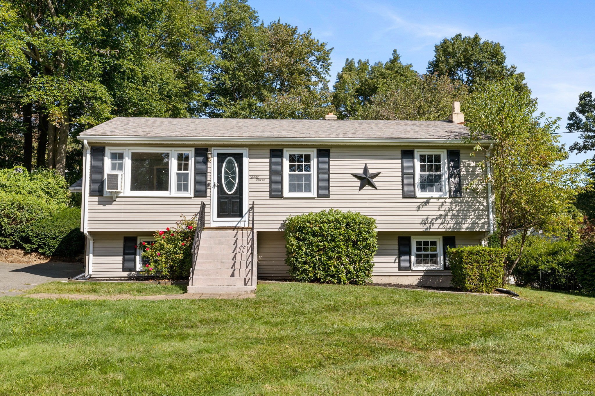 37 Joseph Avenue