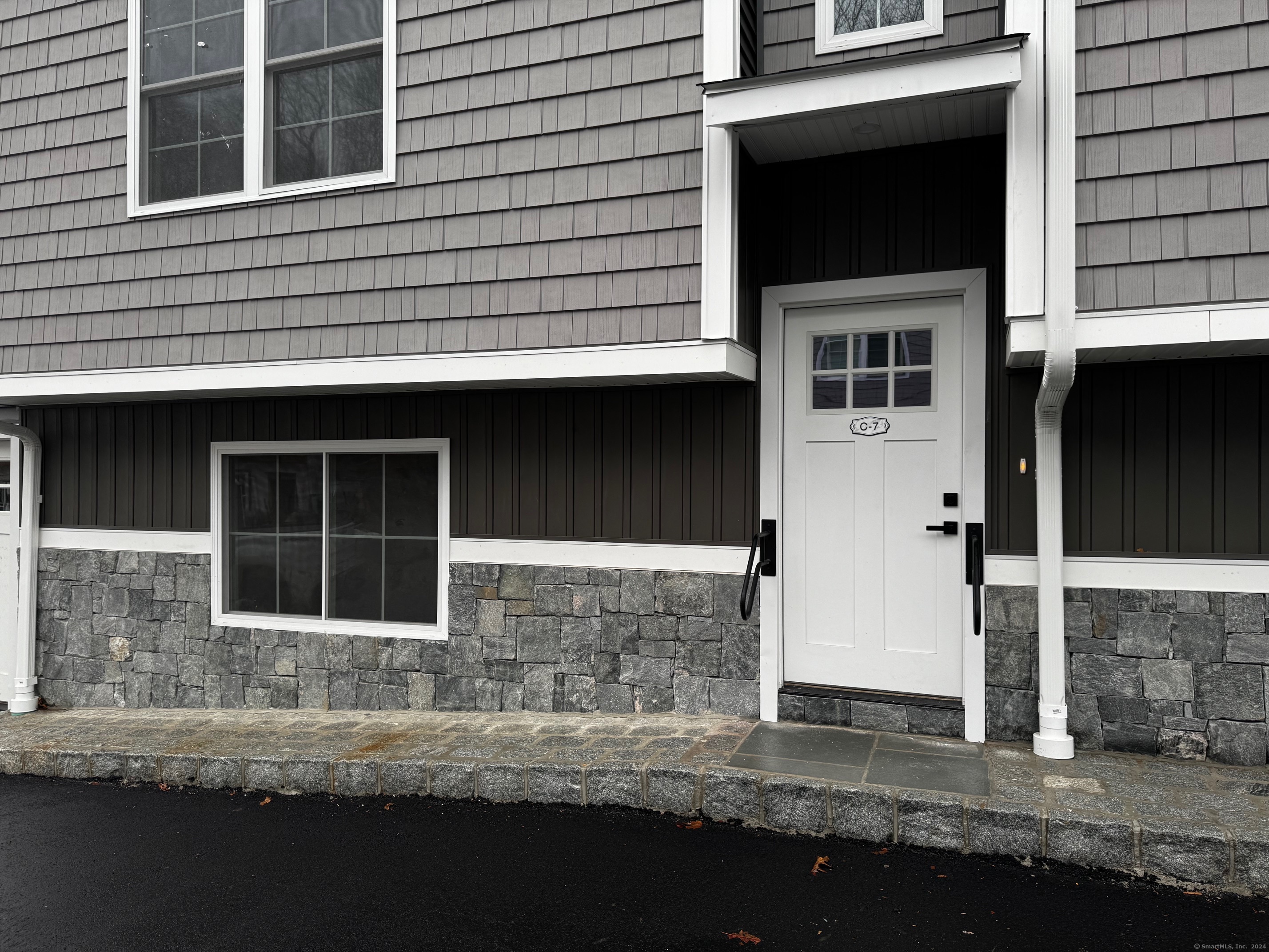 243 Echo Lake Road C-7