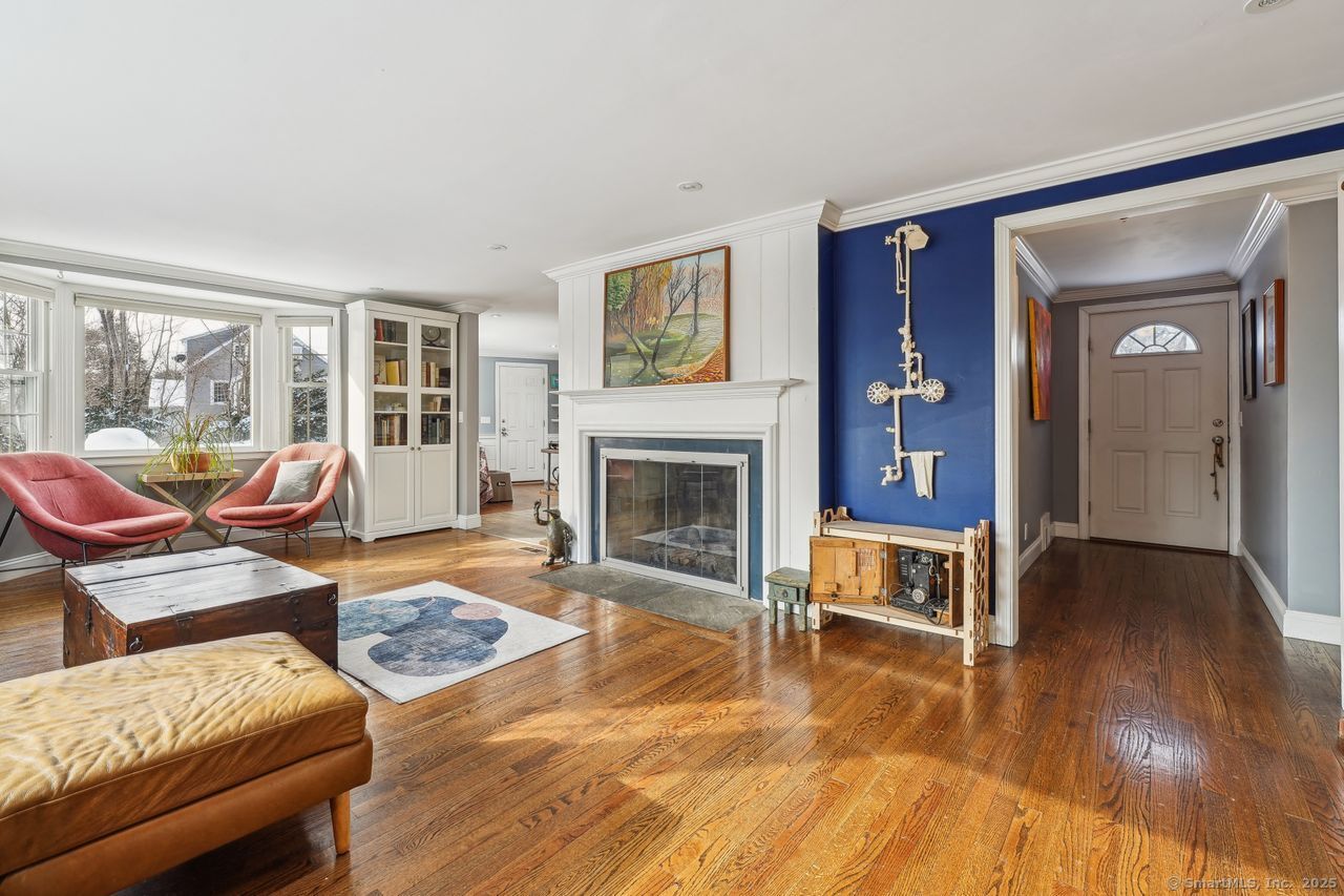 48 Marilyn Drive