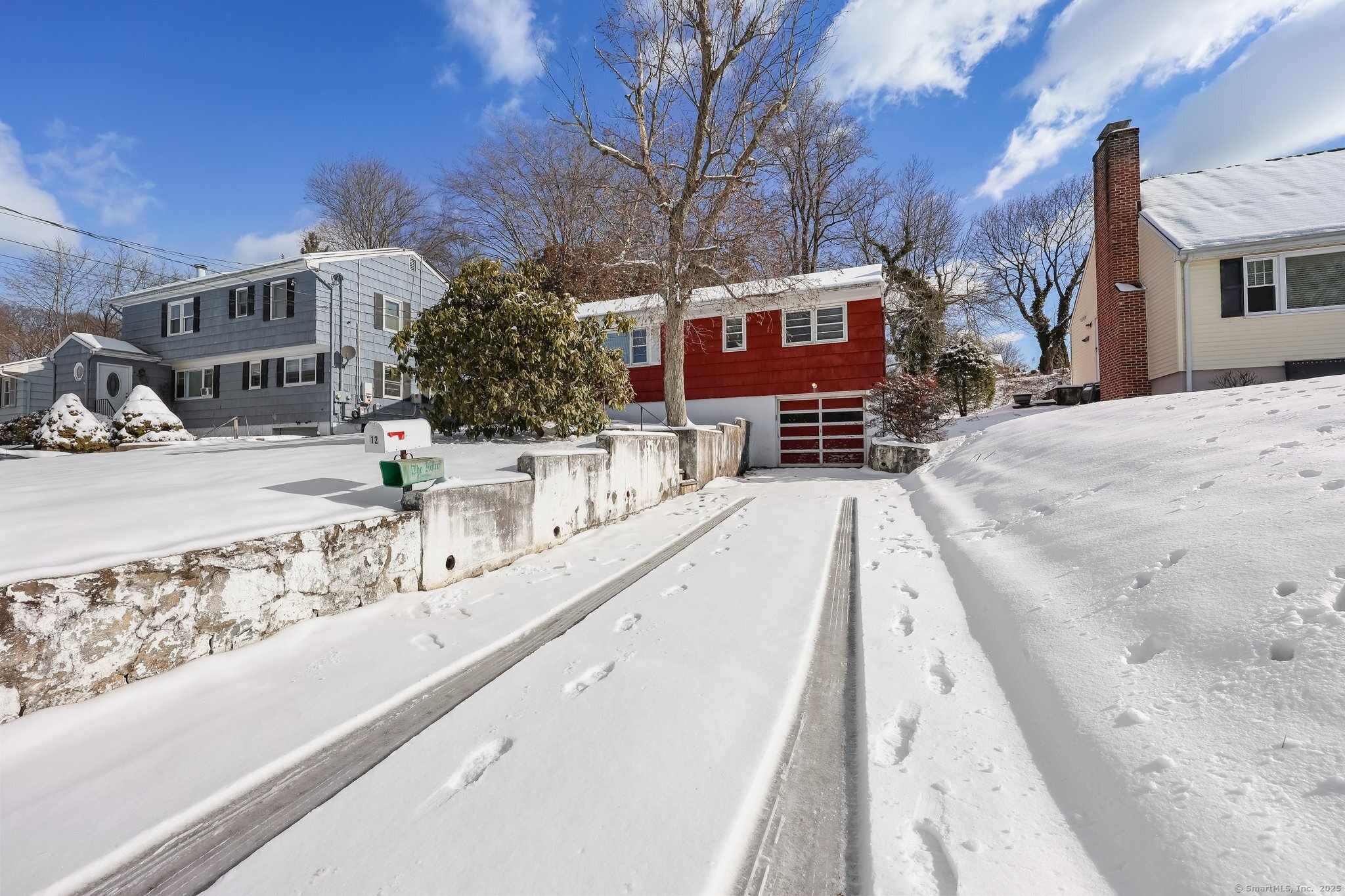 12 Eagle Road