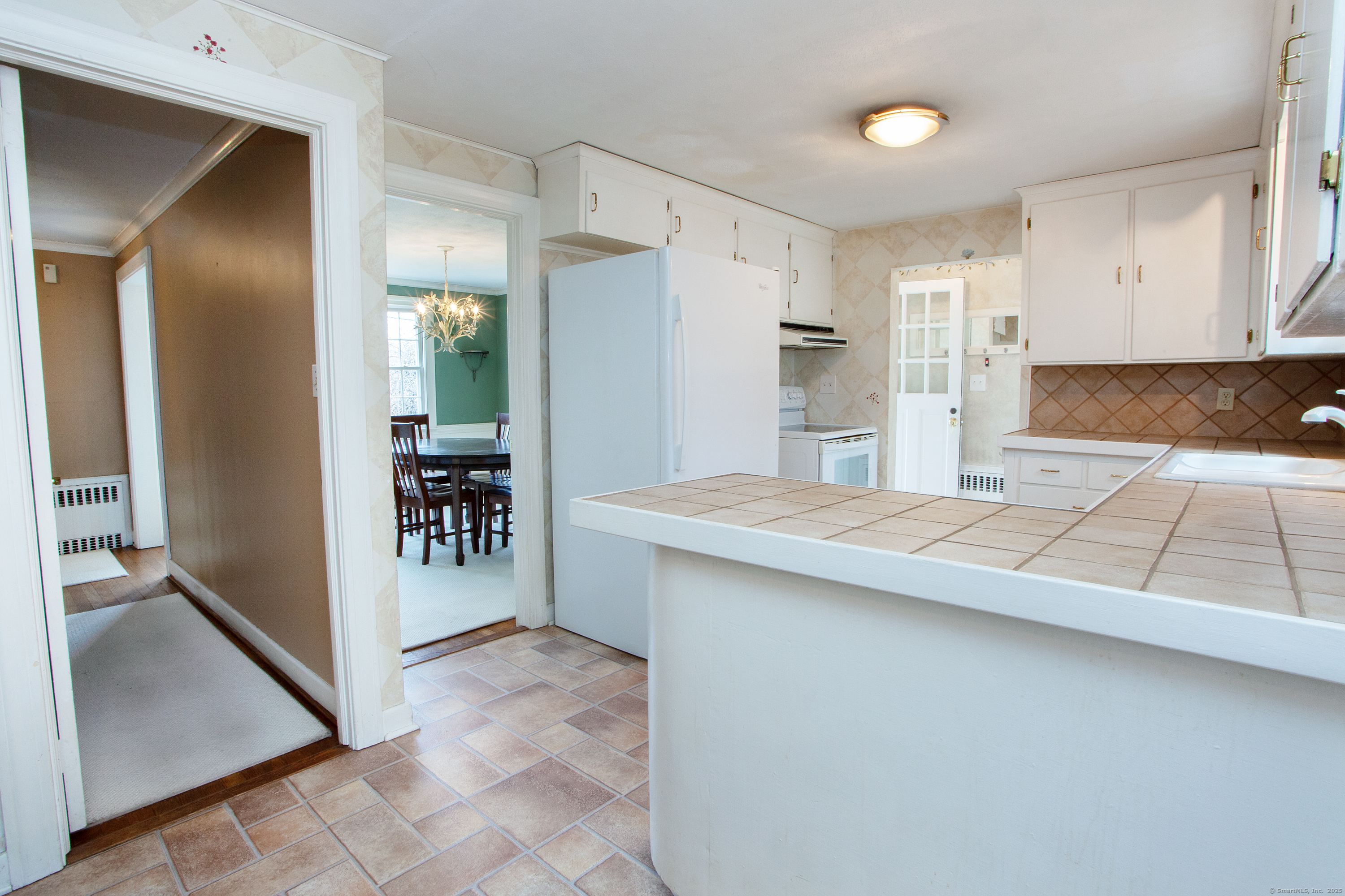 43 Tunxis Road