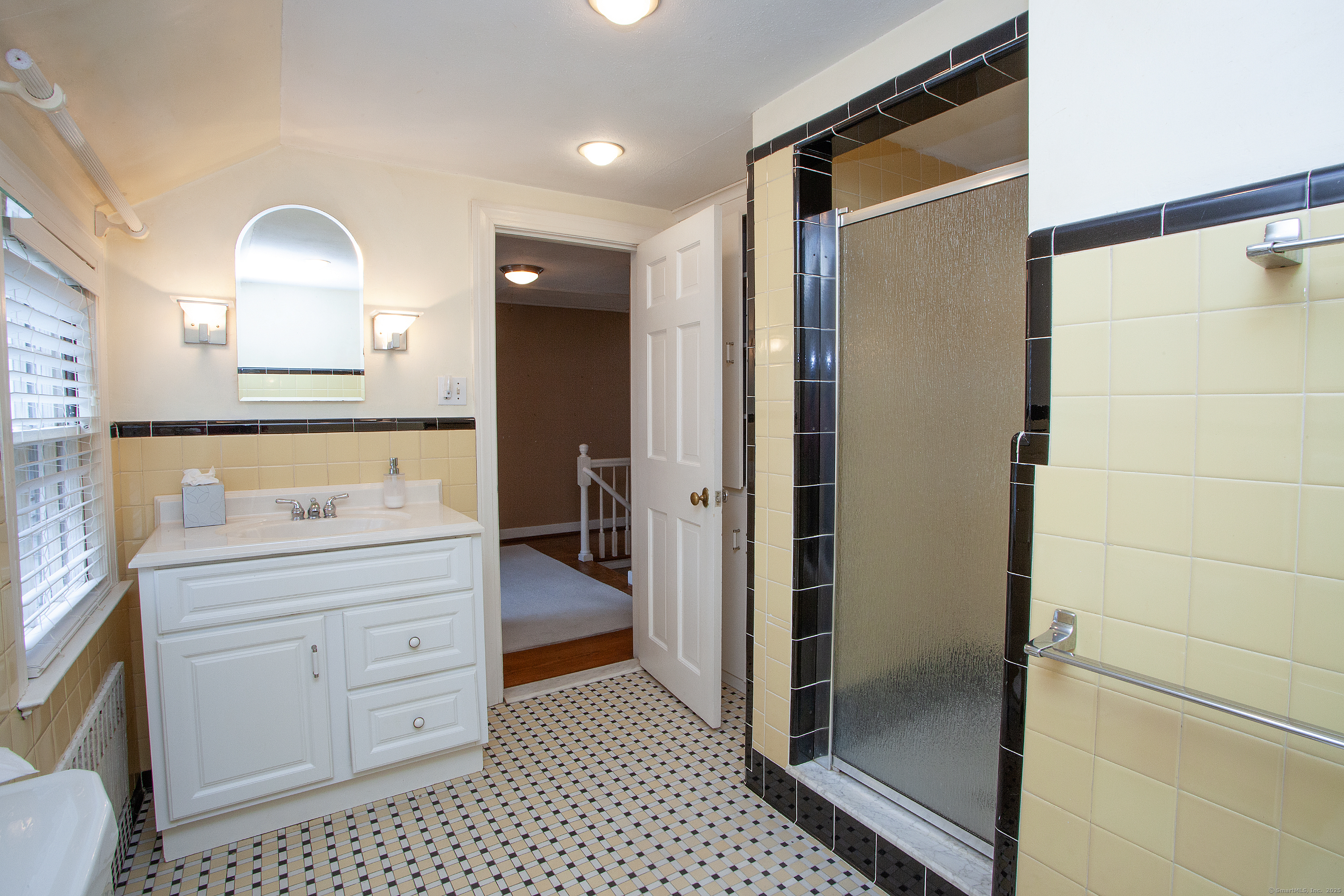 43 Tunxis Road