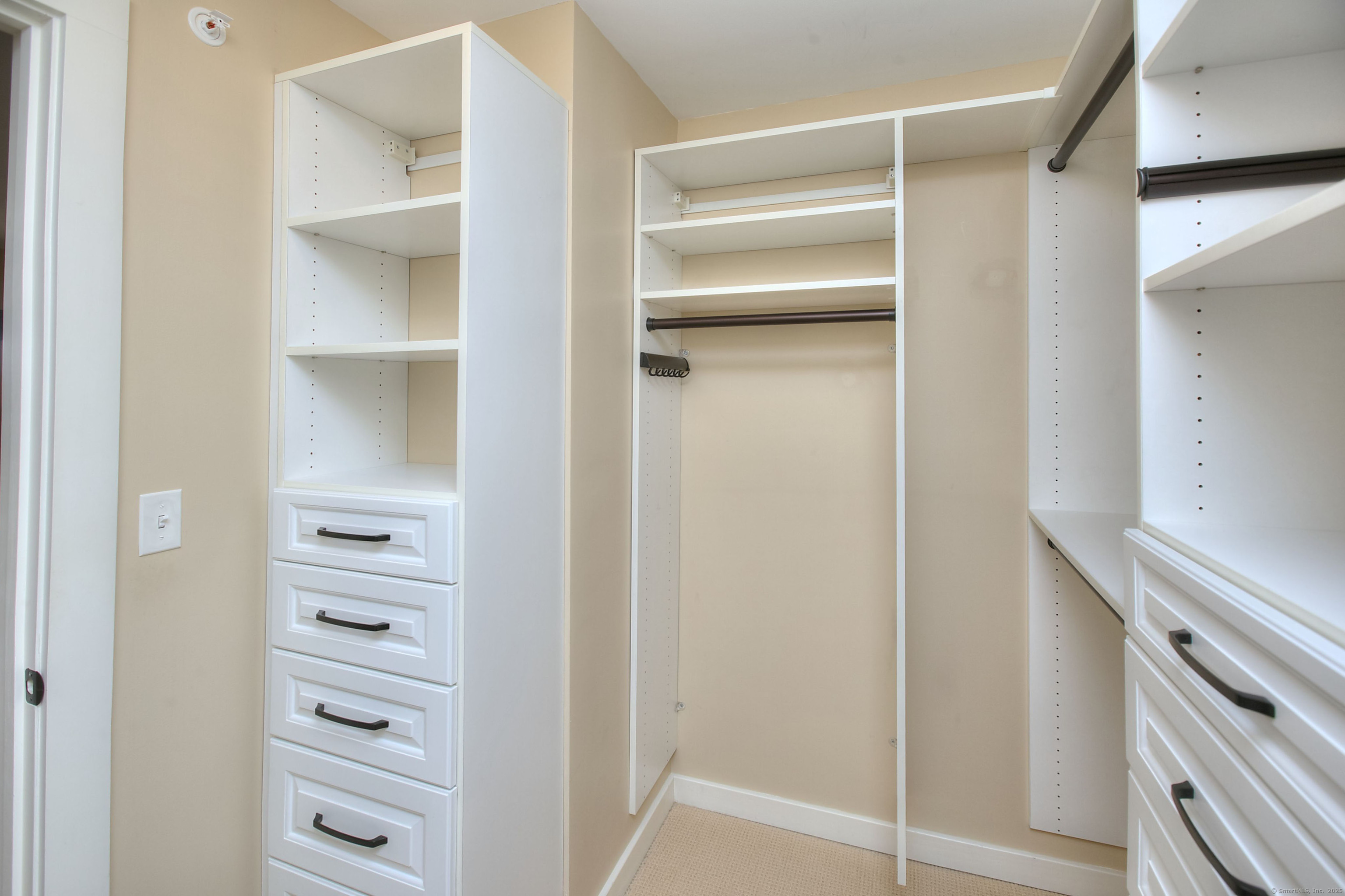 100 Richards Avenue APT 402