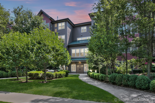 100 Richards Avenue APT 402