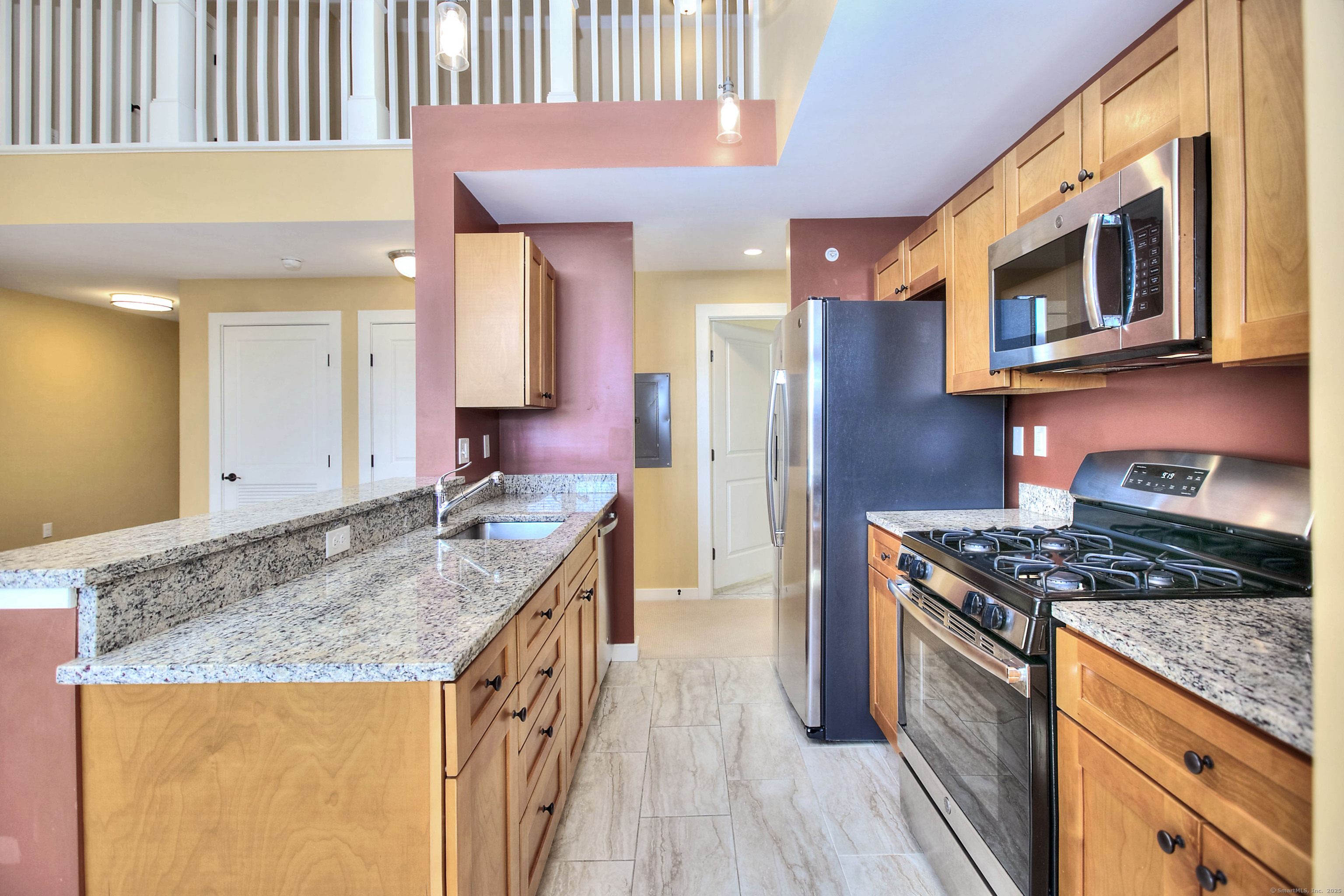 100 Richards Avenue APT 402