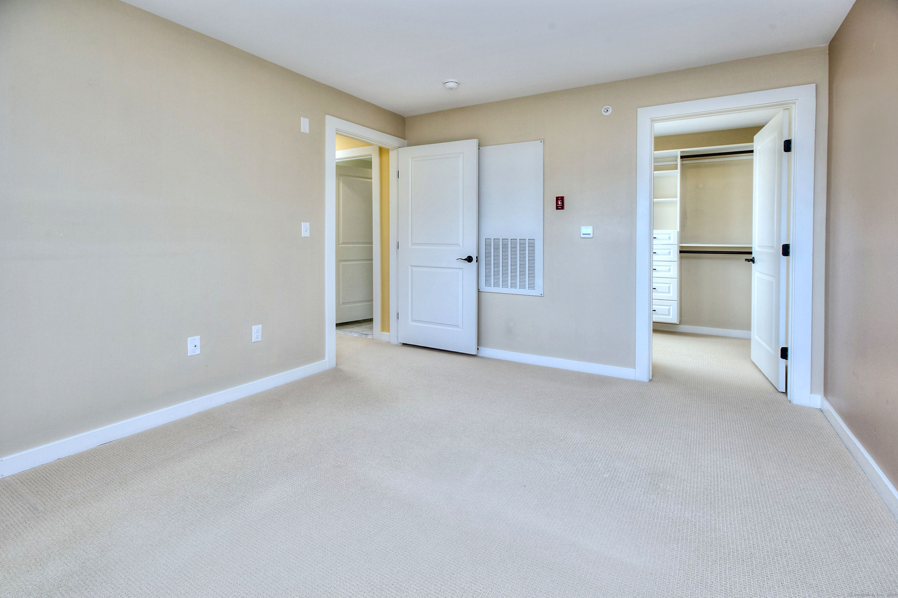100 Richards Avenue APT 402