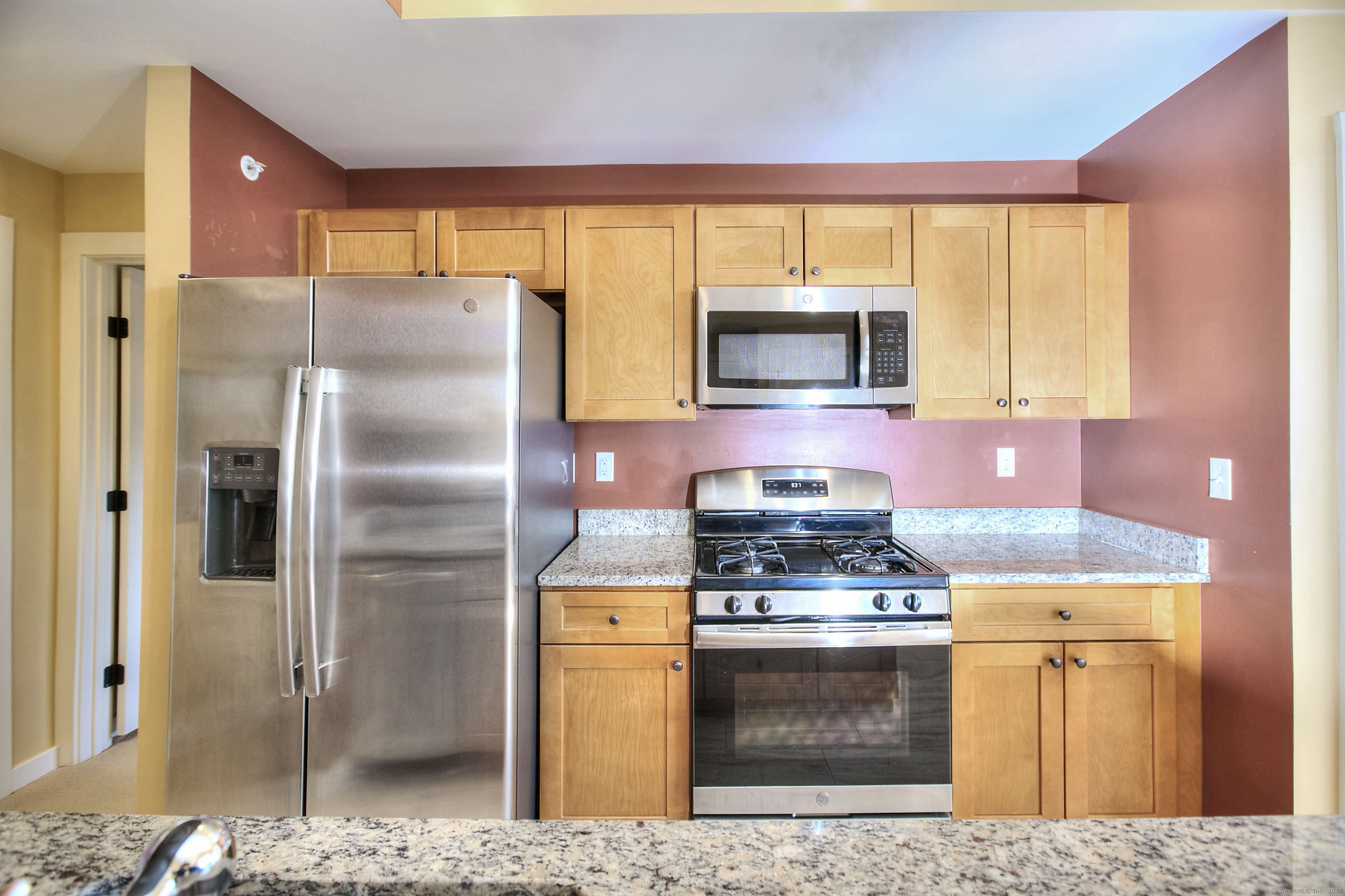 100 Richards Avenue APT 402